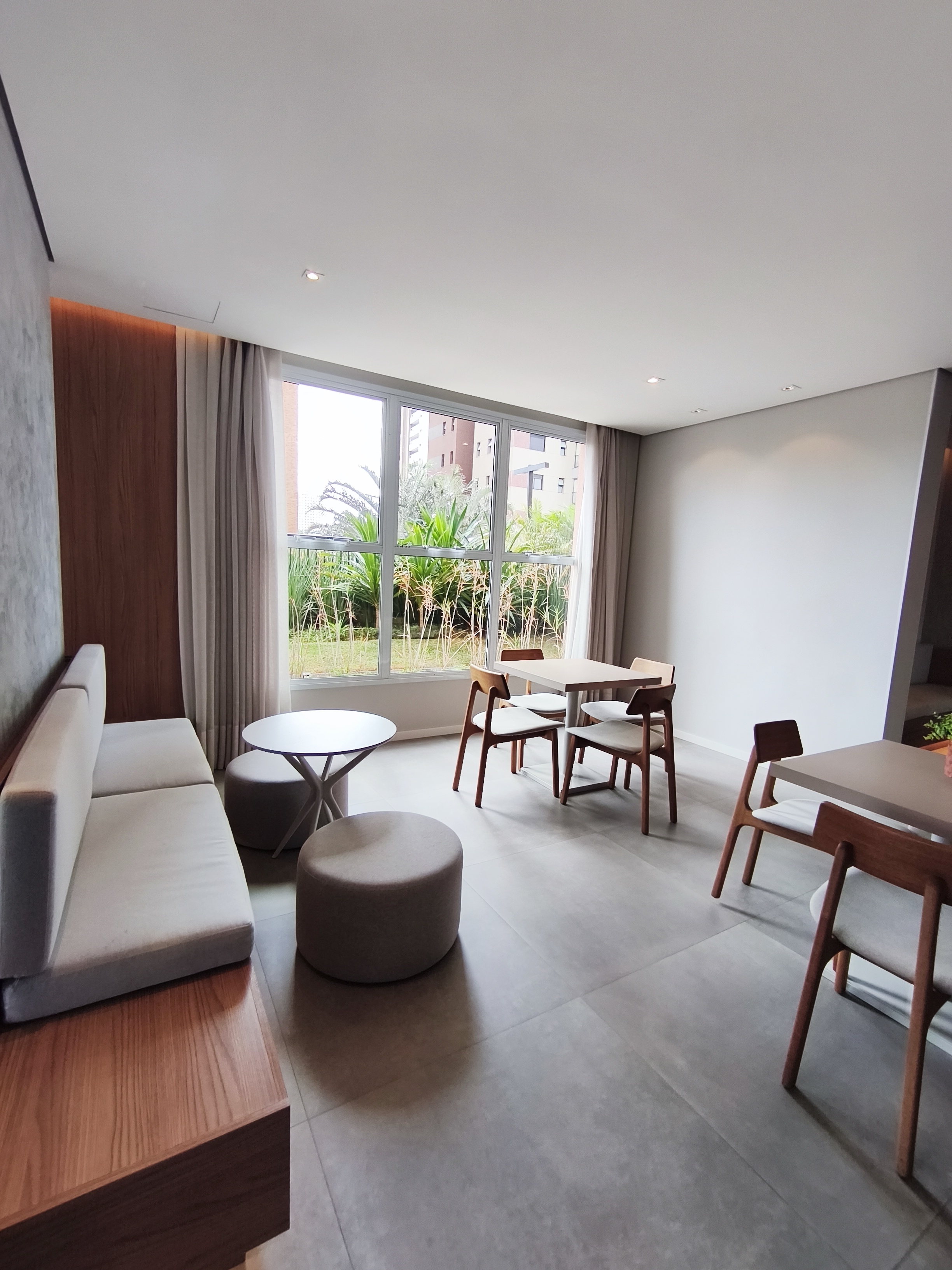Apartamento em Floriano Residence à Venda
