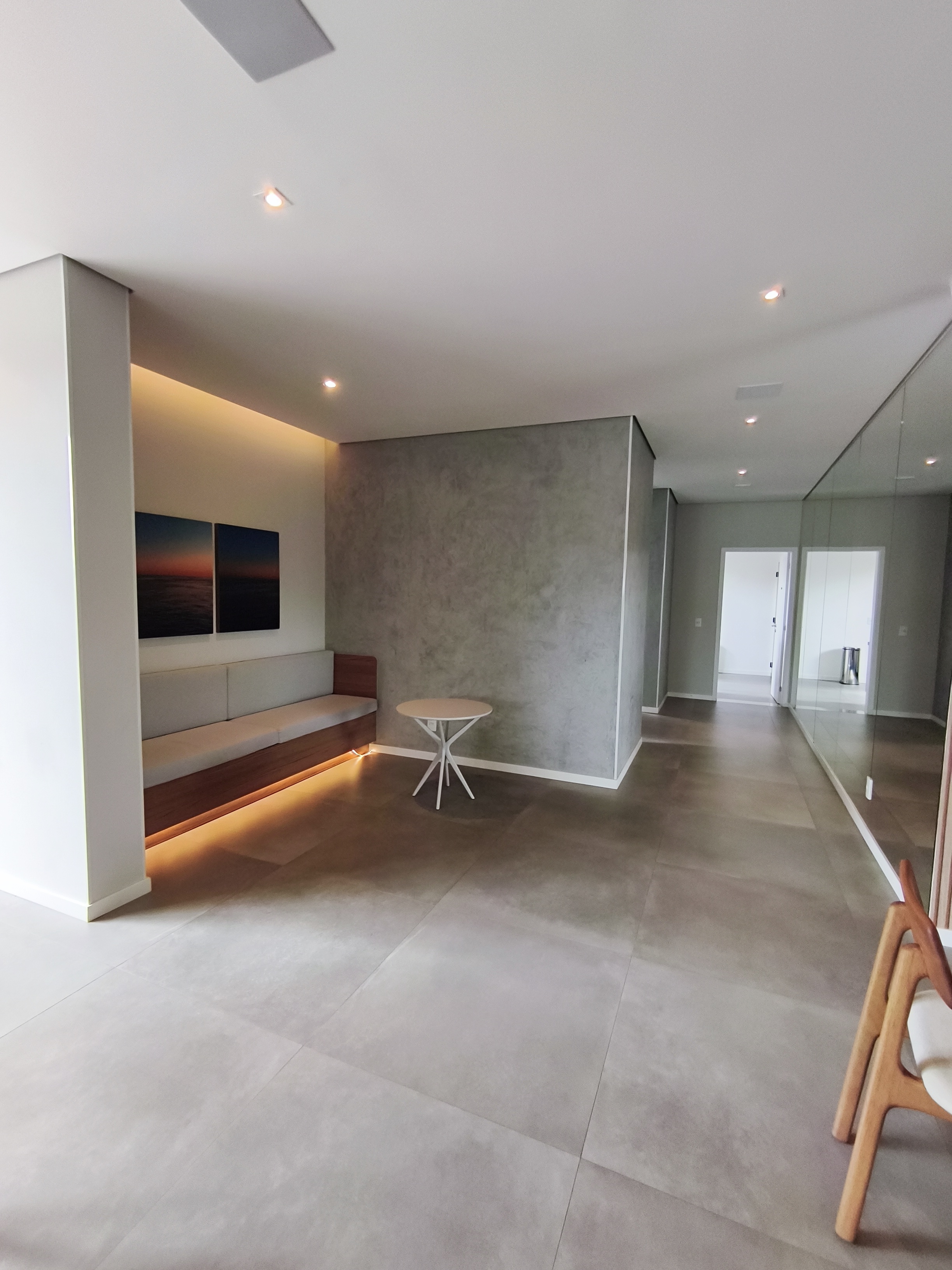 Apartamento em Floriano Residence à Venda