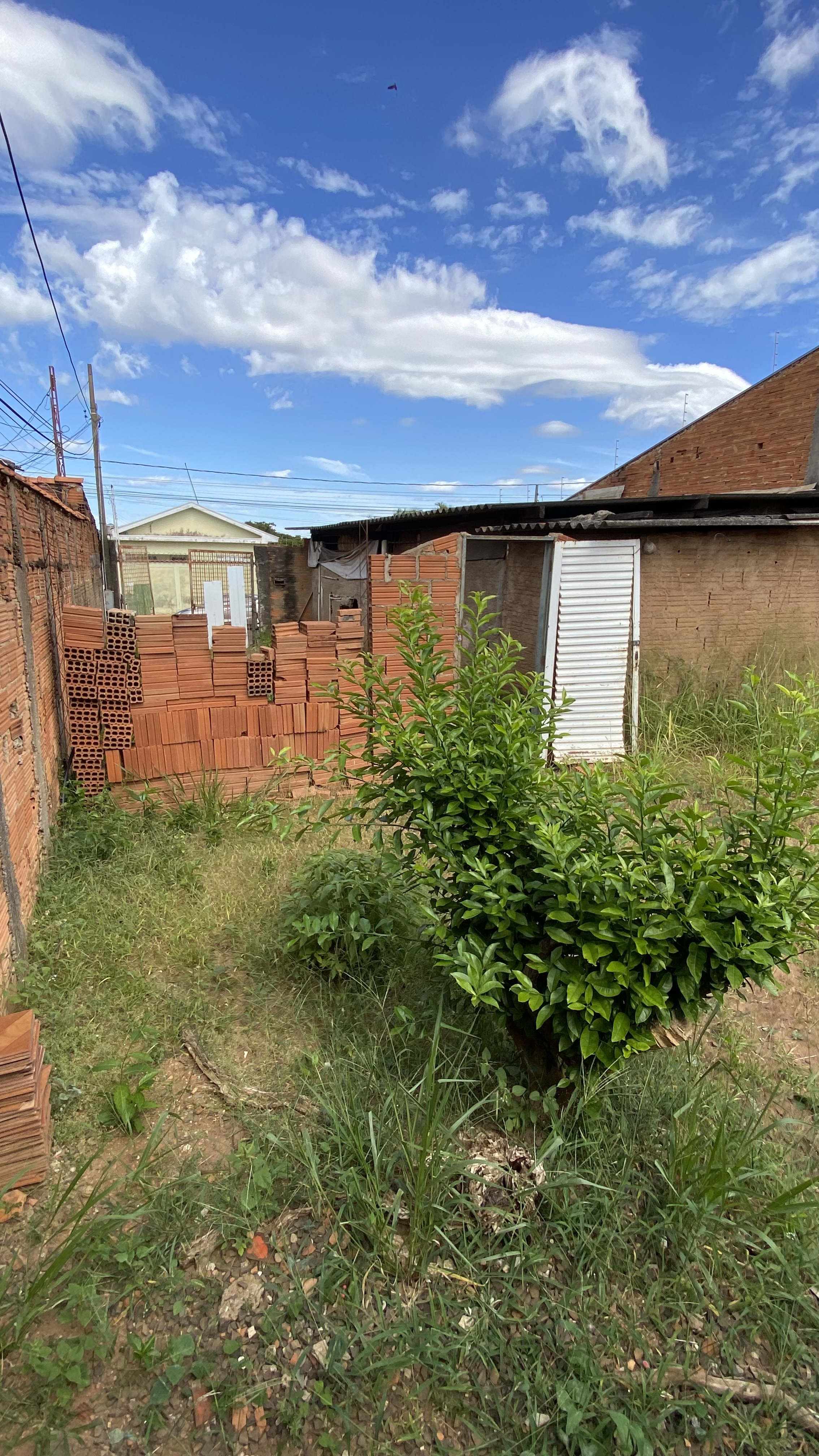 Terreno no bairro Jardim Dermínio à Venda