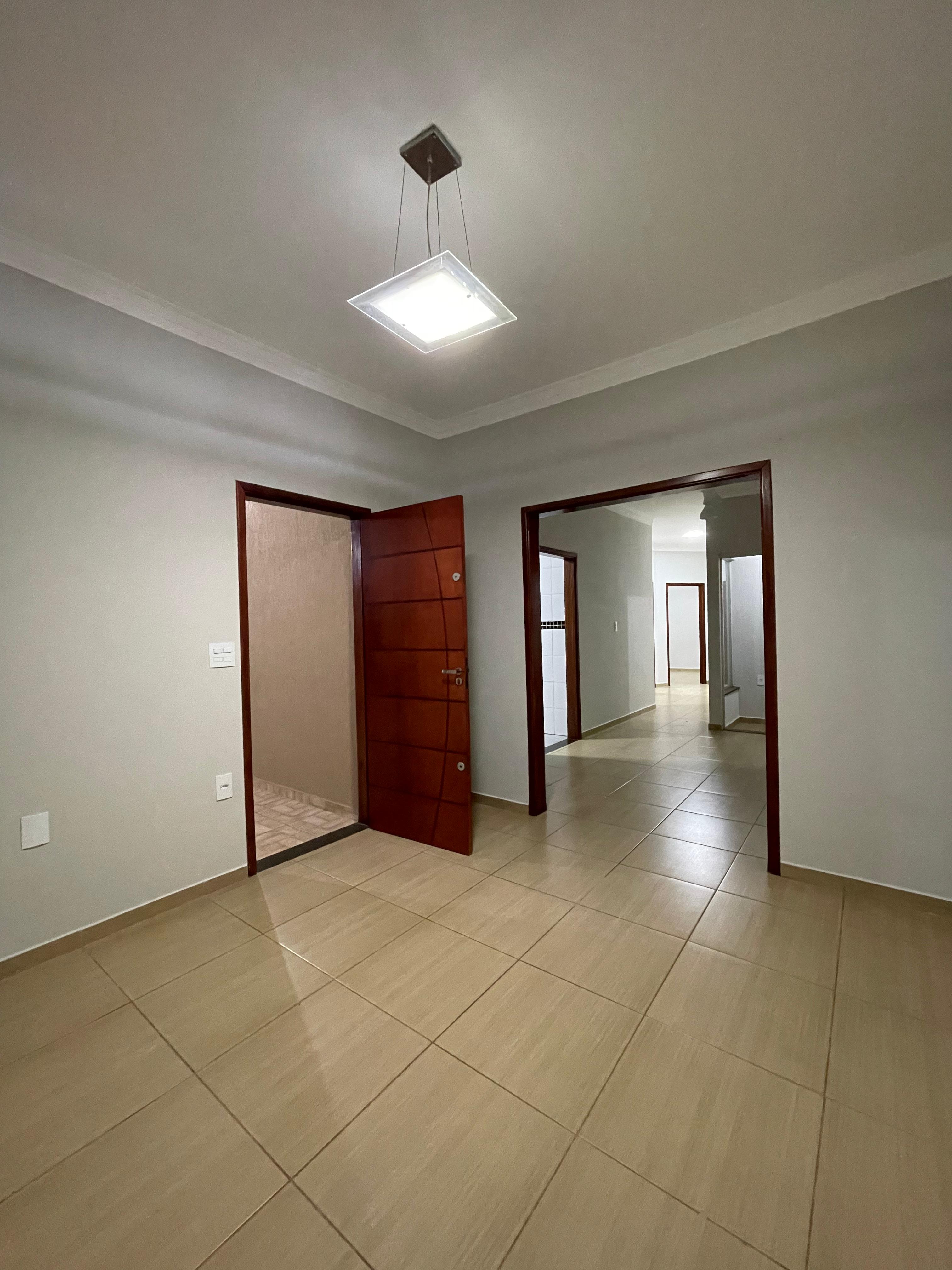 Casa no bairro Recanto Capitão Heliodoro à Venda