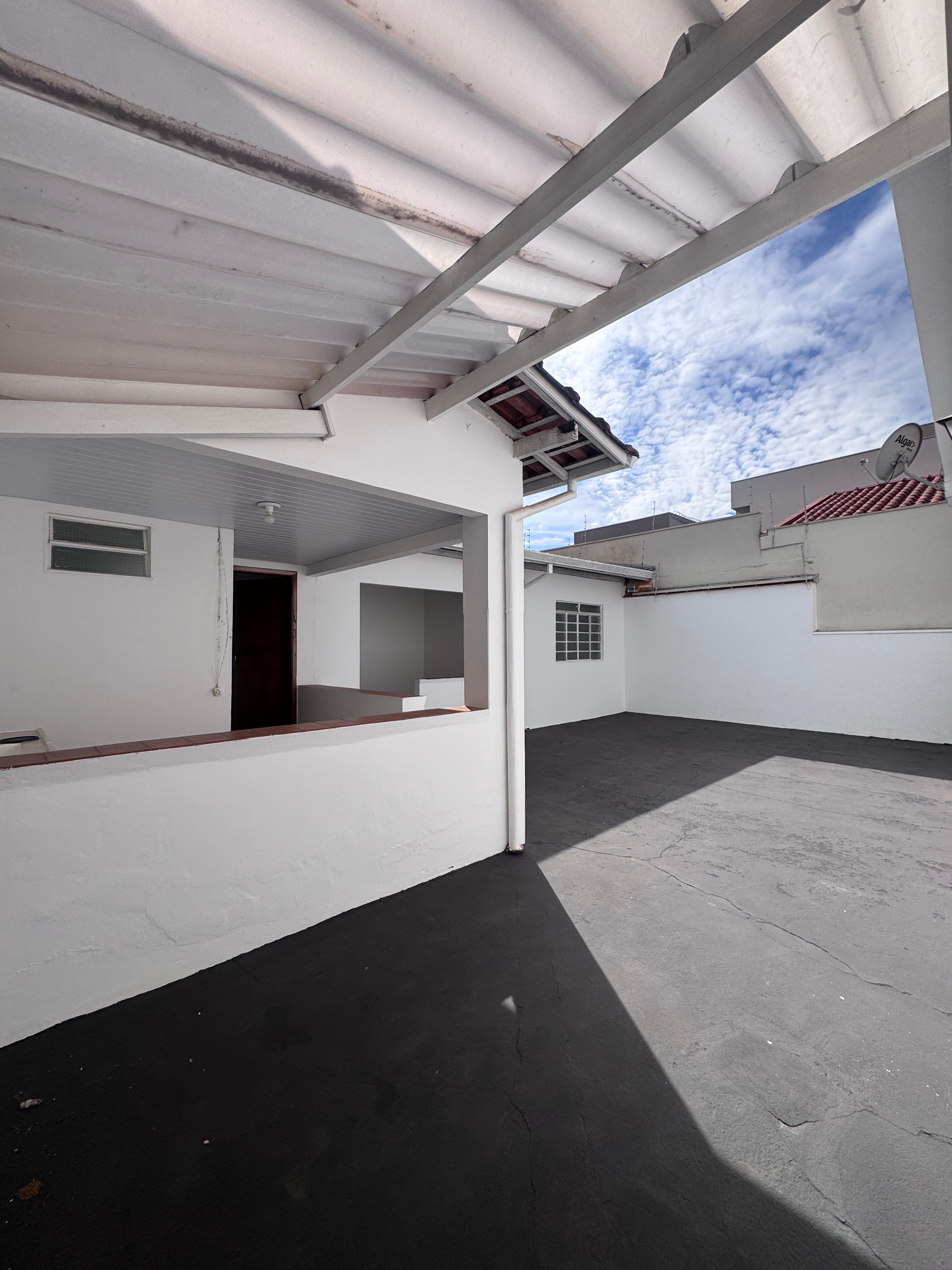 Casa no bairro Jardim Califórnia à Venda