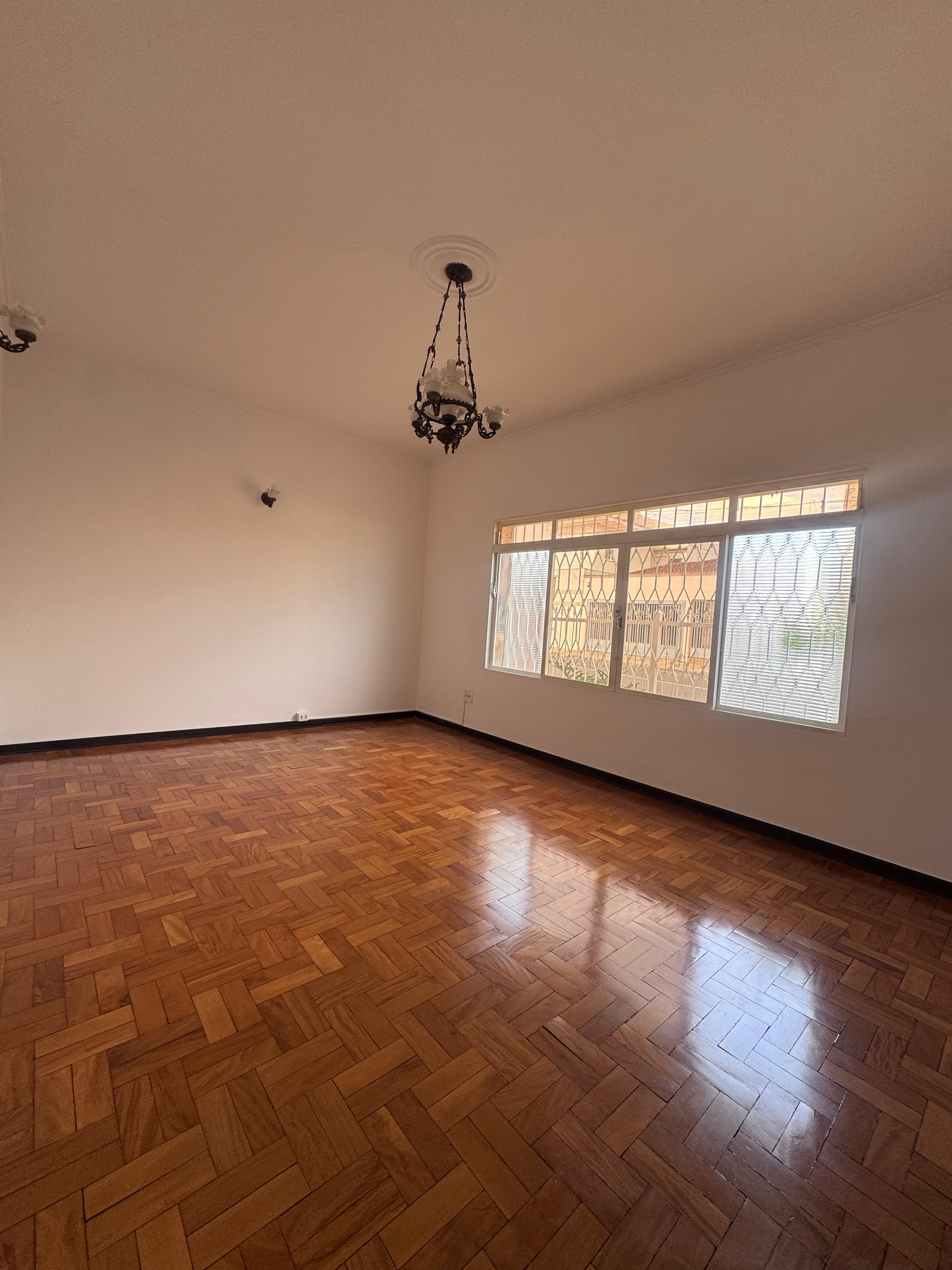 Casa no bairro Jardim Califórnia à Venda