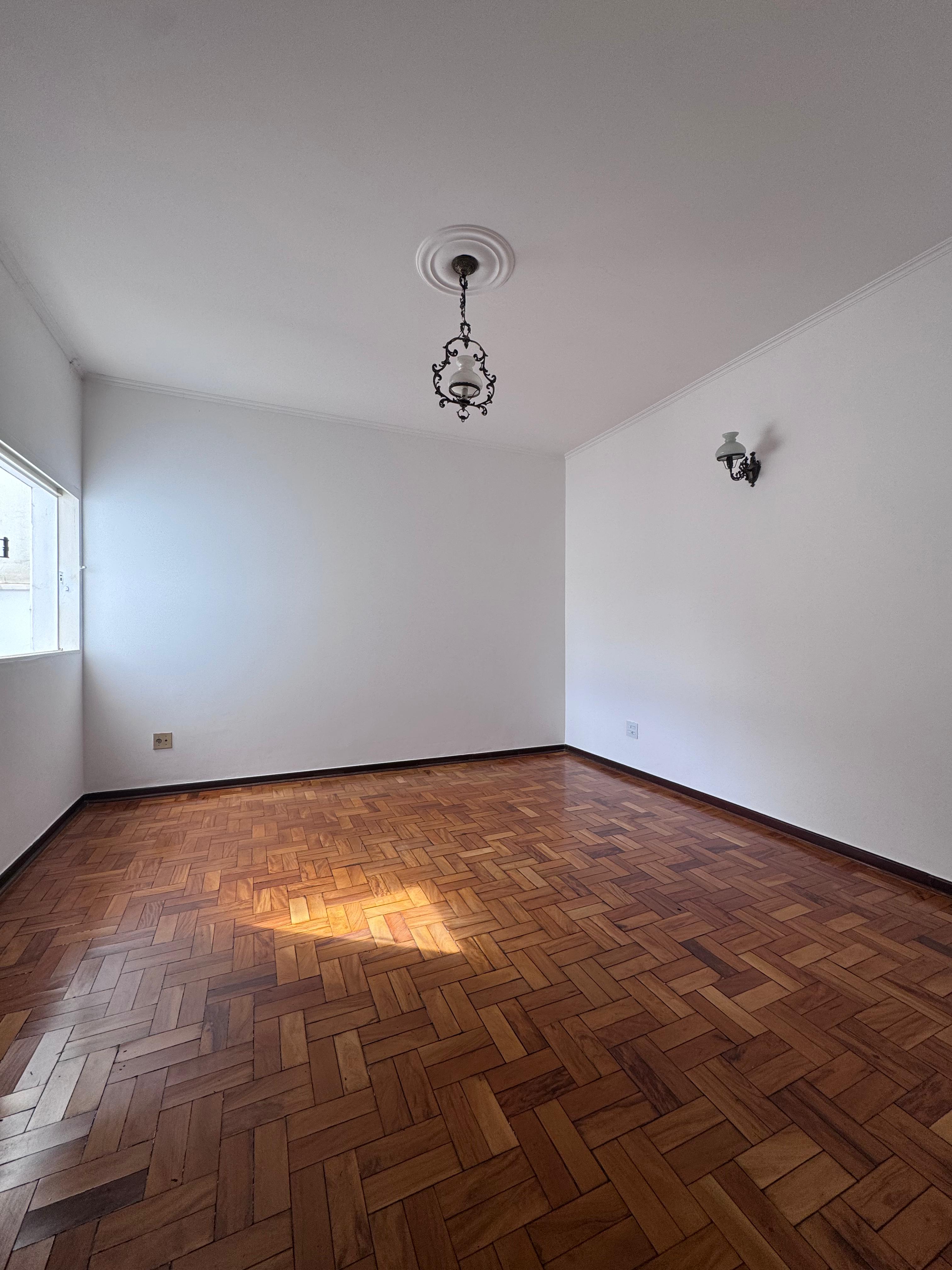 Casa no bairro Jardim Califórnia à Venda