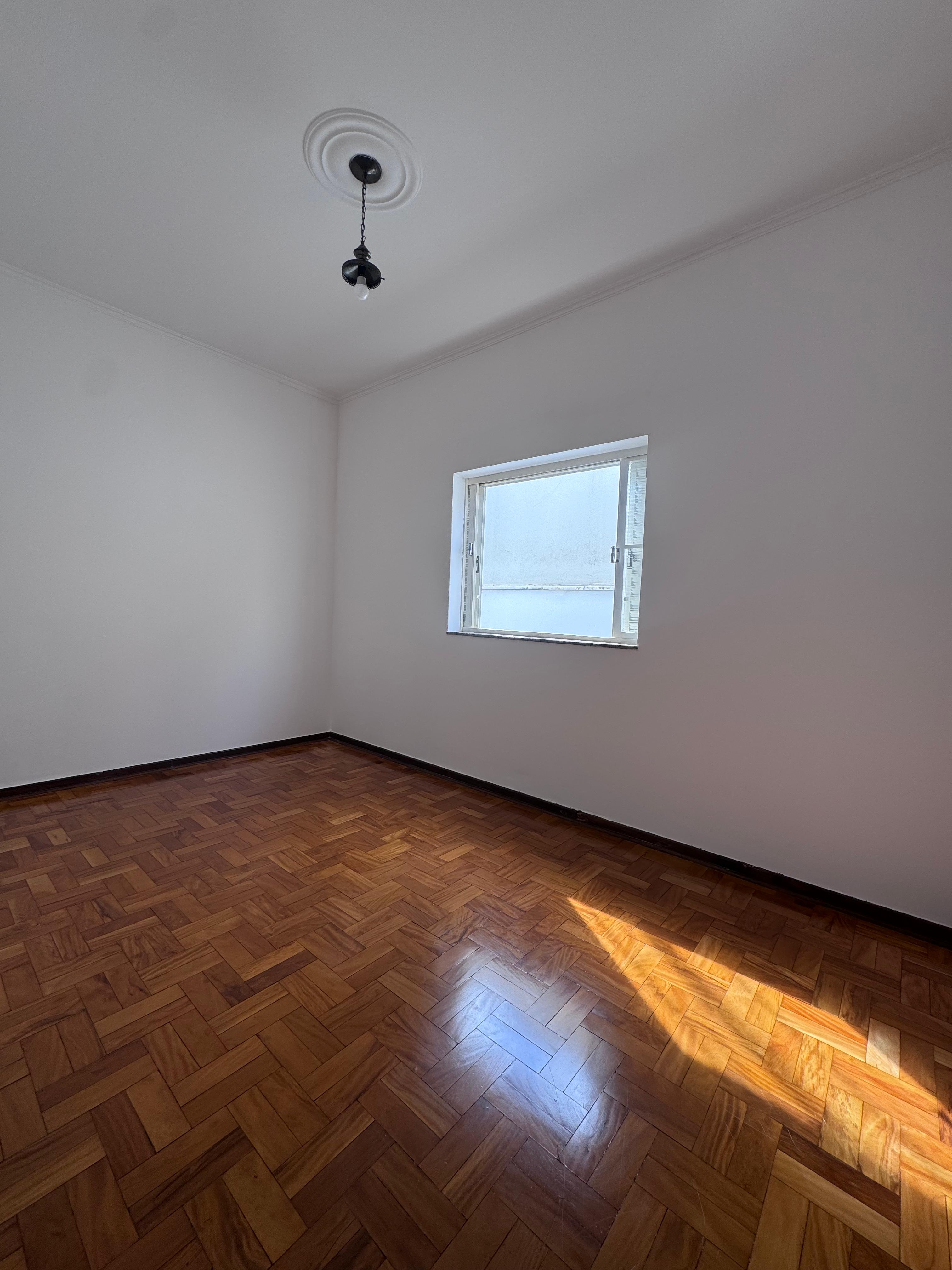 Casa no bairro Jardim Califórnia à Venda