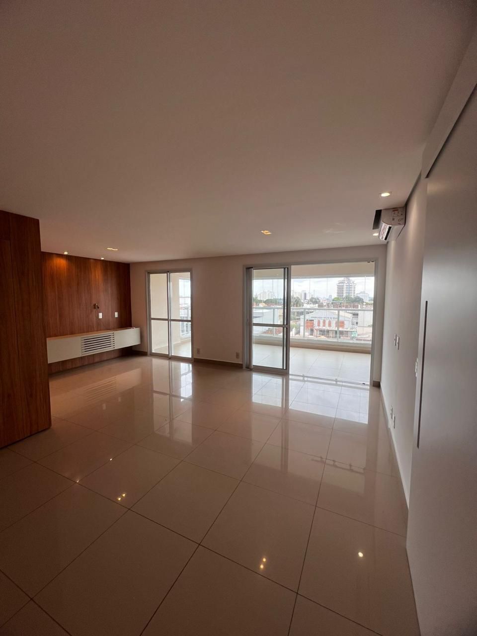 Apartamento em Condomínio Sirius à Venda