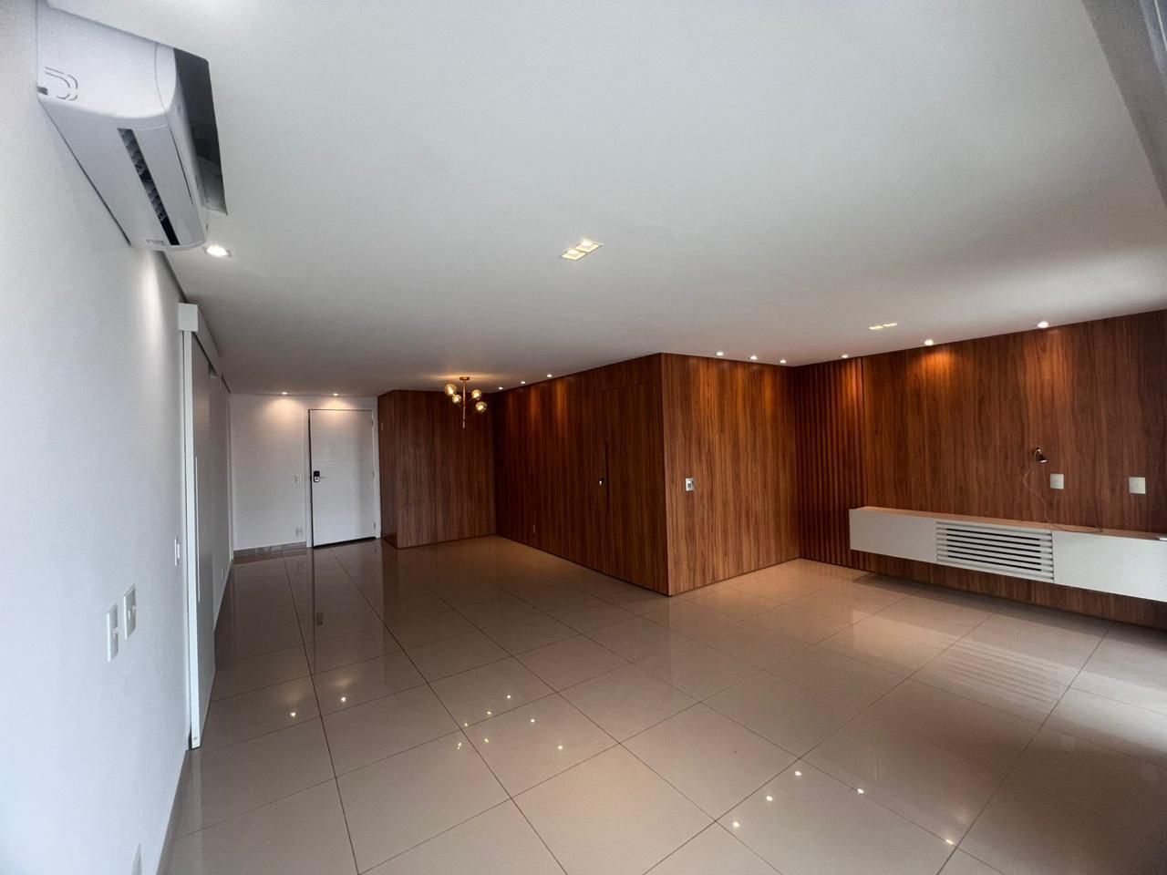 Apartamento em Condomínio Sirius à Venda