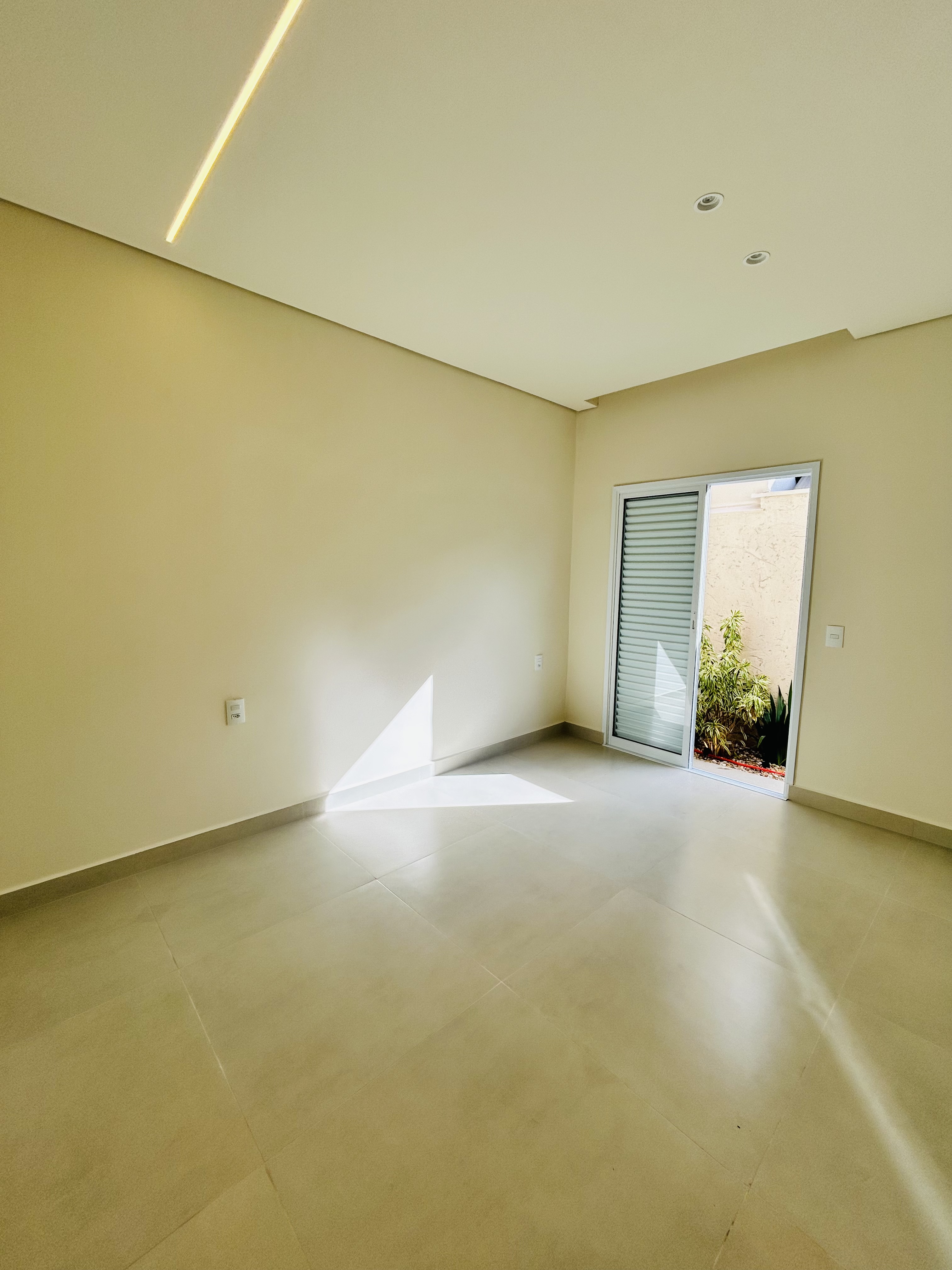 Casa no bairro Recanto Elimar à Venda