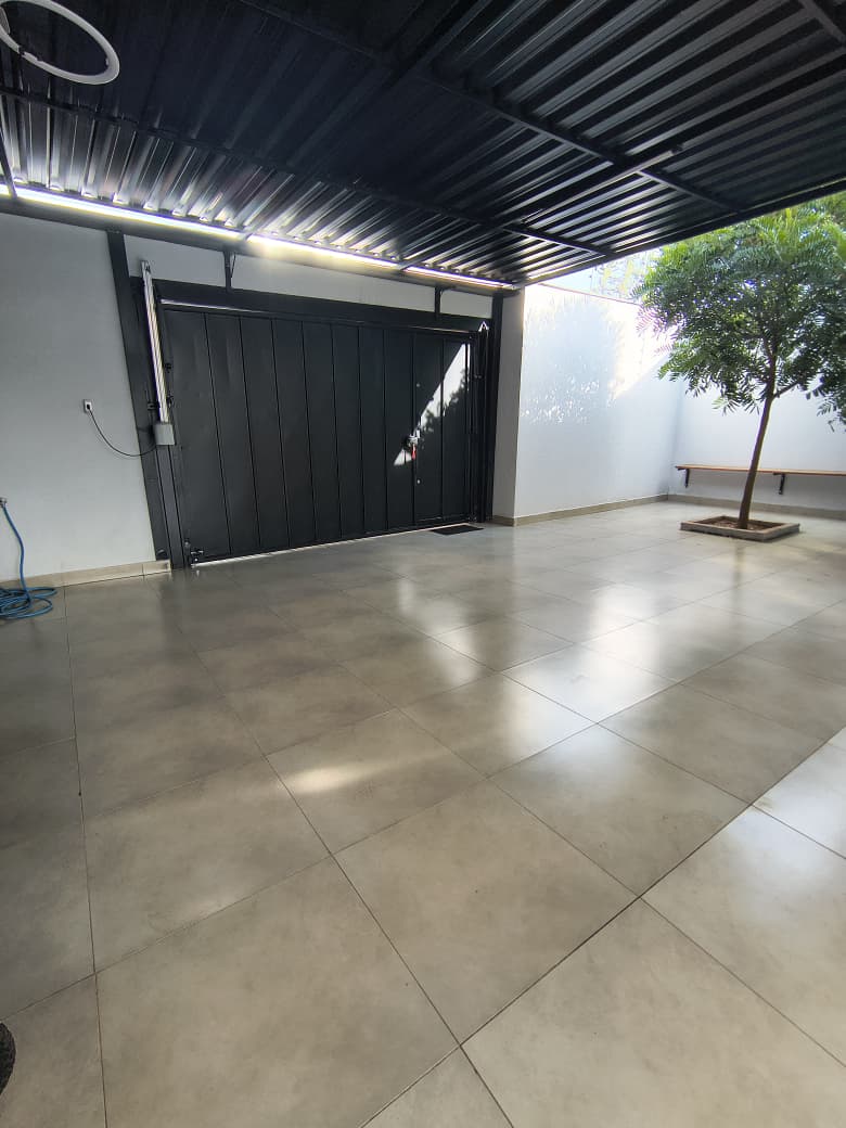 Casa no bairro Jardim Adelinha à Venda