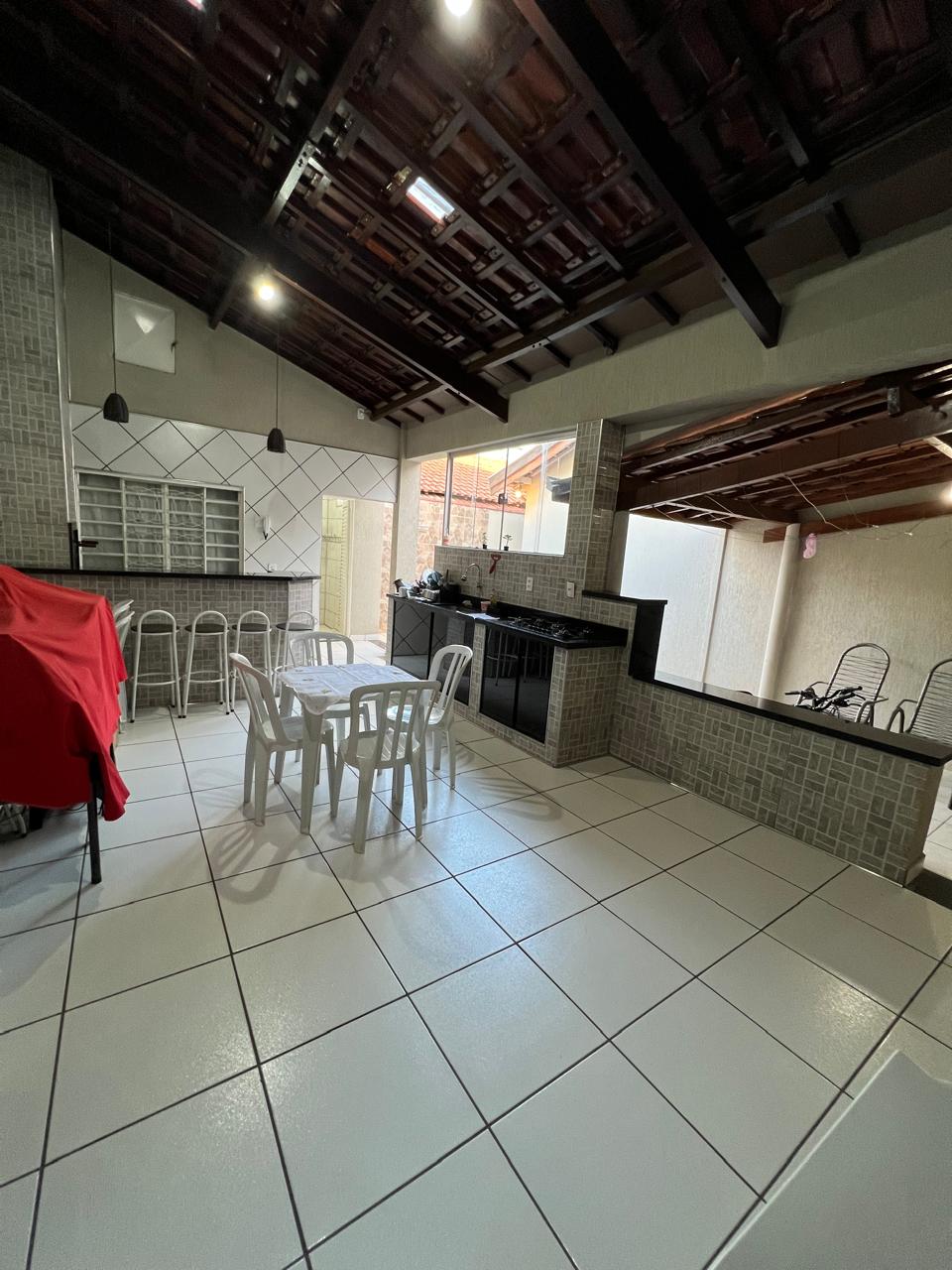 Casa no bairro Jardim Tropical à Venda