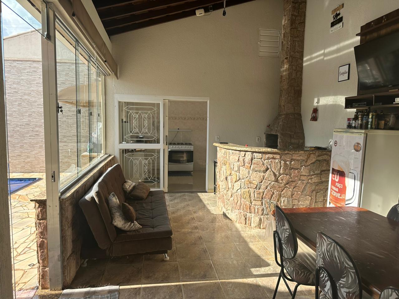 Casa no bairro Jardim Califórnia à Venda