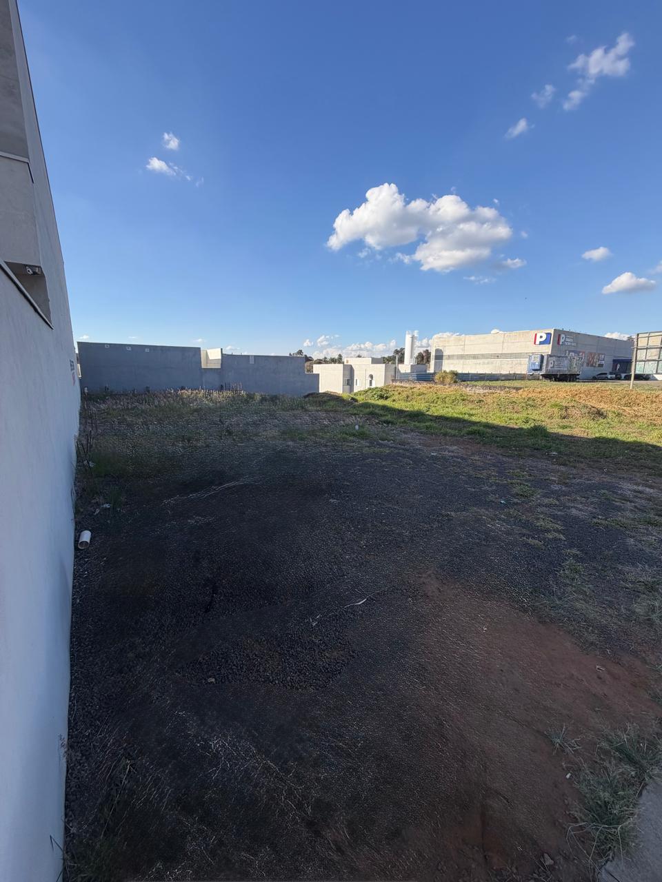 Terreno no bairro Jardim Noêmia à Venda