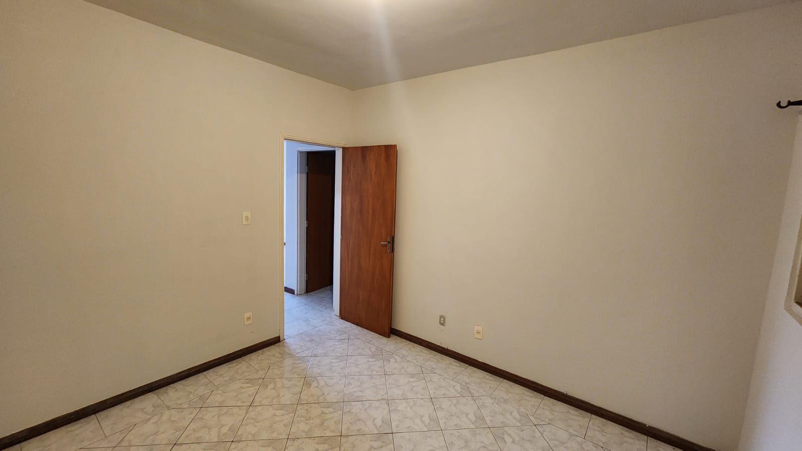 Apartamento no bairro Jardim Veneza à Venda