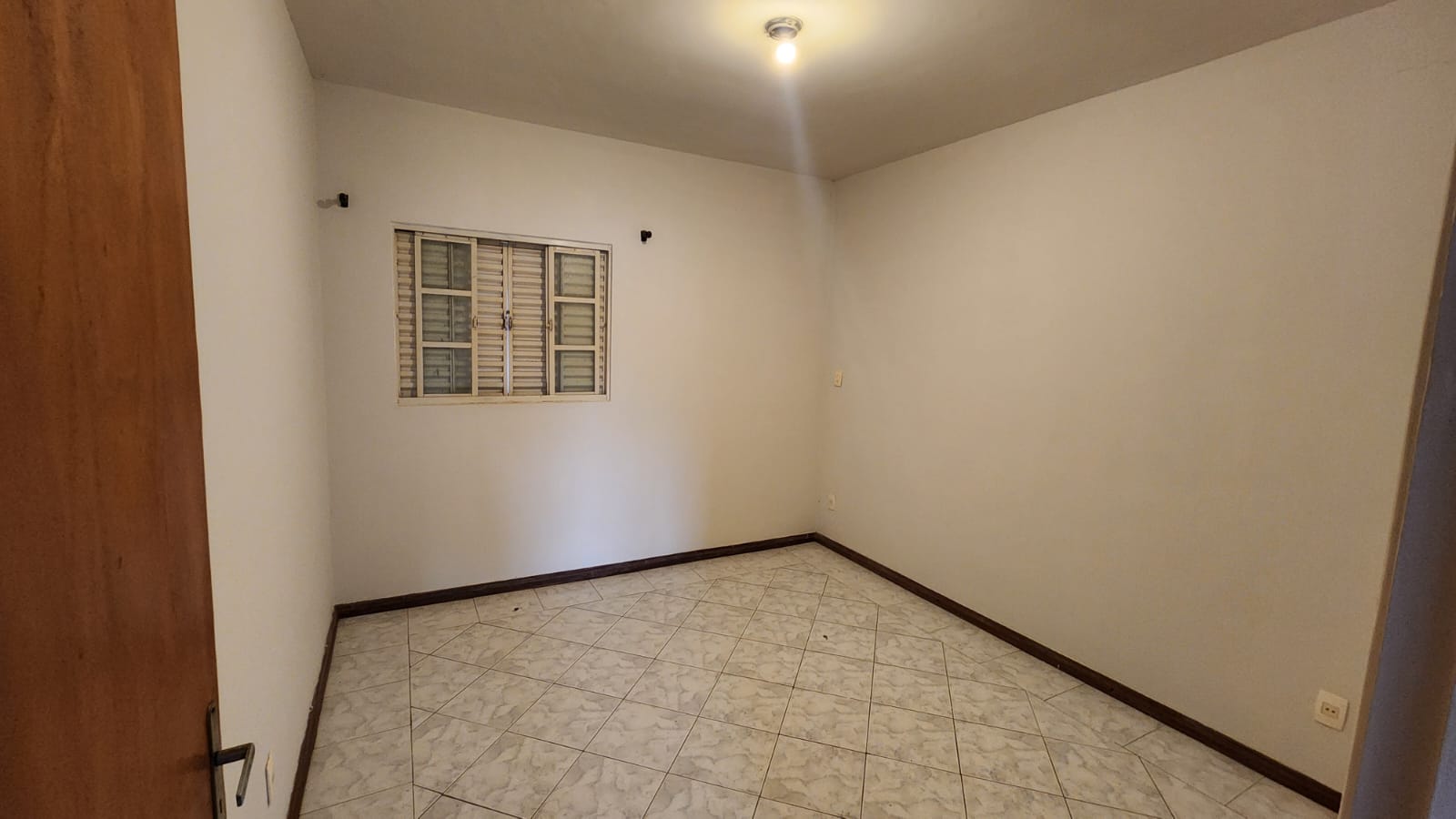 Apartamento no bairro Jardim Veneza à Venda