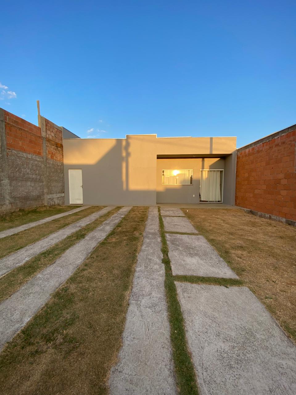 Casa no bairro Parque dos Coqueiros à Venda