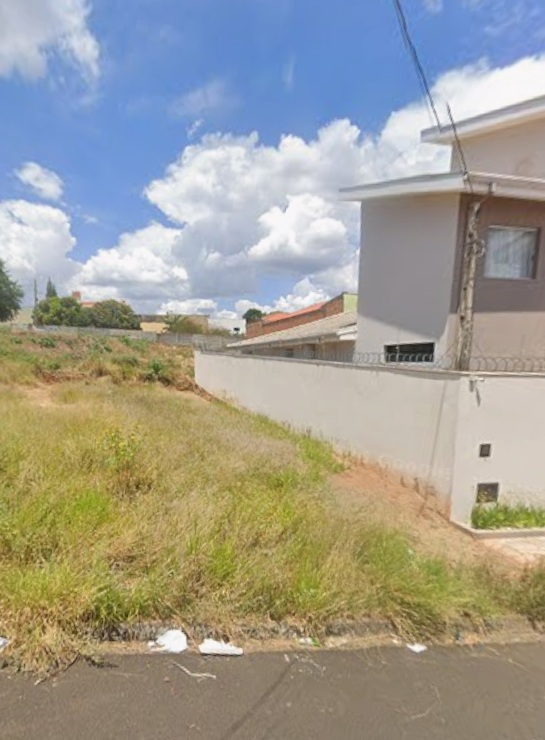 Terreno no bairro Vila Totoli à Venda