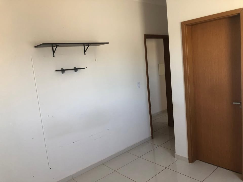 Apartamento no bairro Prolongamento Jardim Doutor Antônio Petráglia à Venda
