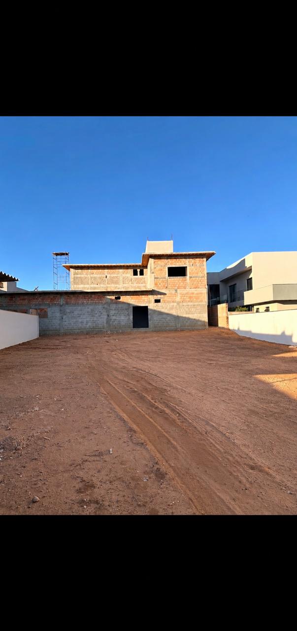 Terreno no bairro Village Santa Georgina à Venda