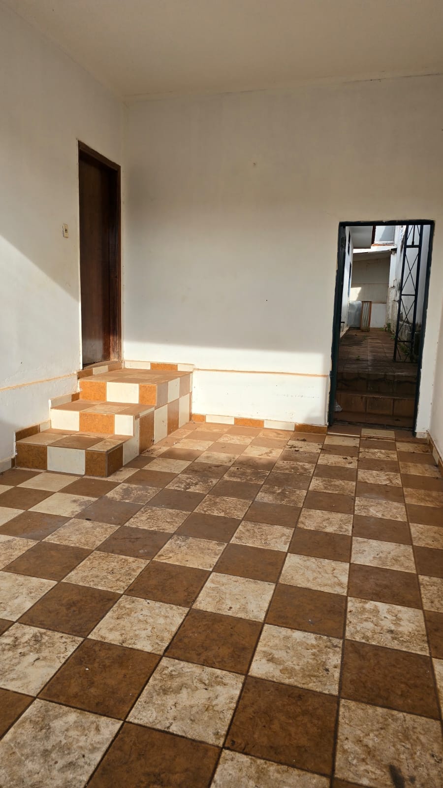 Casa no bairro Jardim Francano à Venda