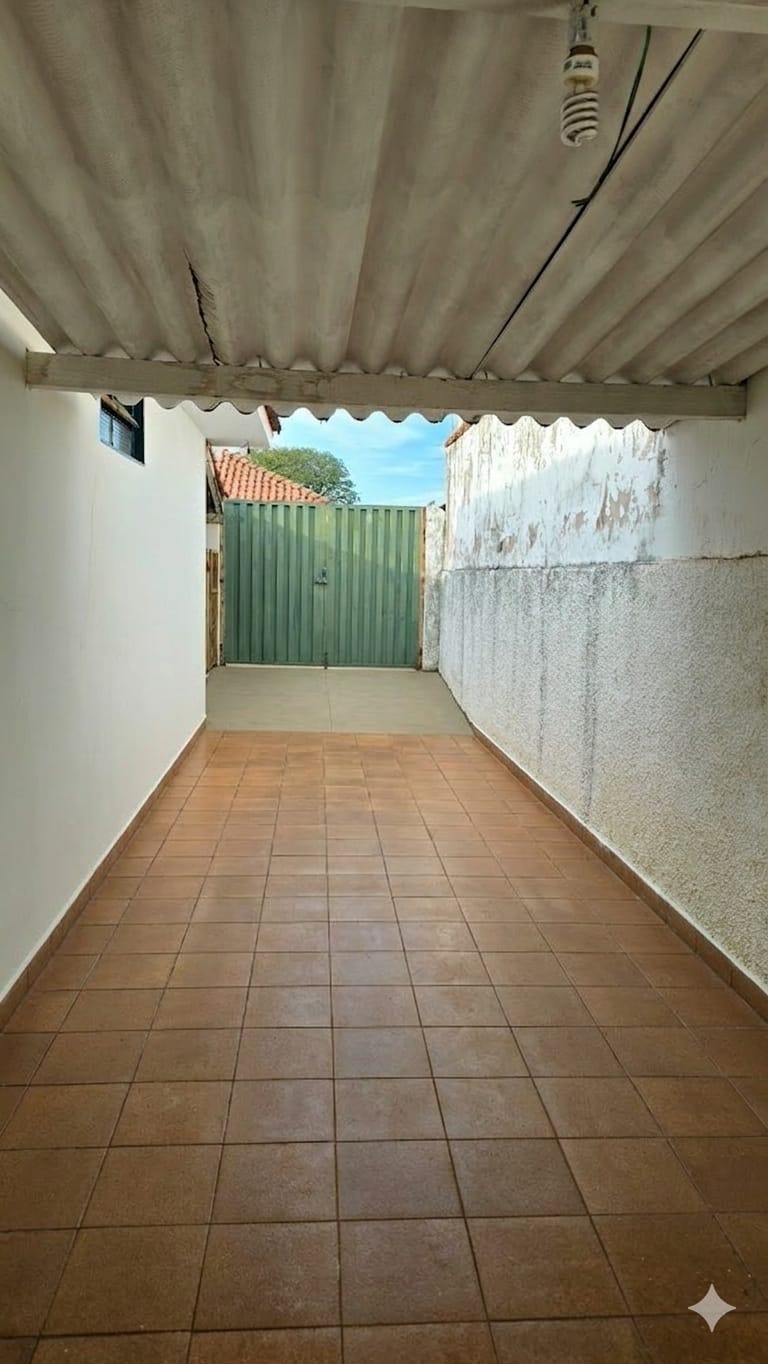 Casa no bairro Jardim Francano à Venda