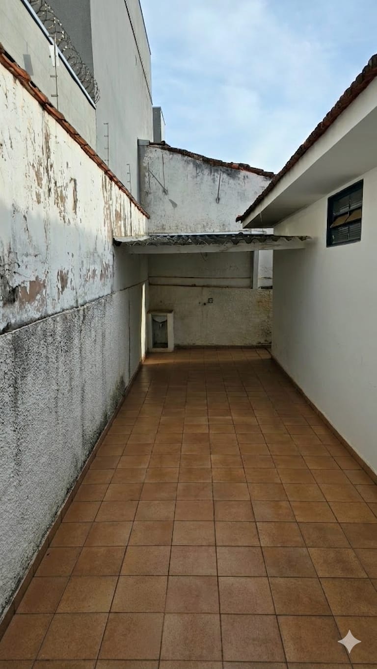 Casa no bairro Jardim Francano à Venda