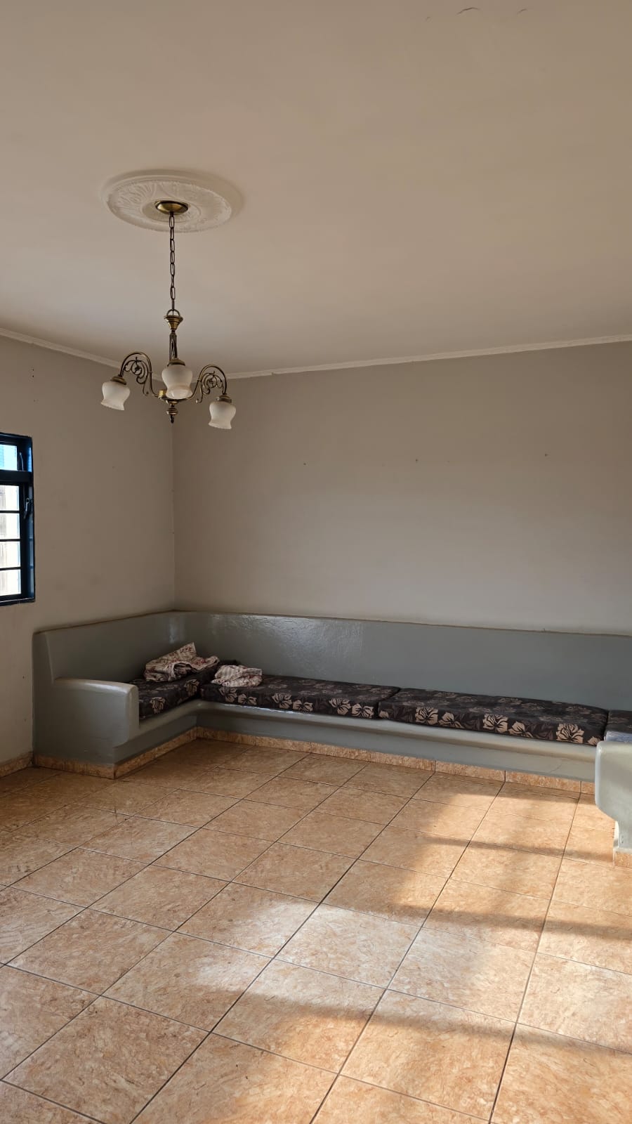 Casa no bairro Jardim Francano à Venda