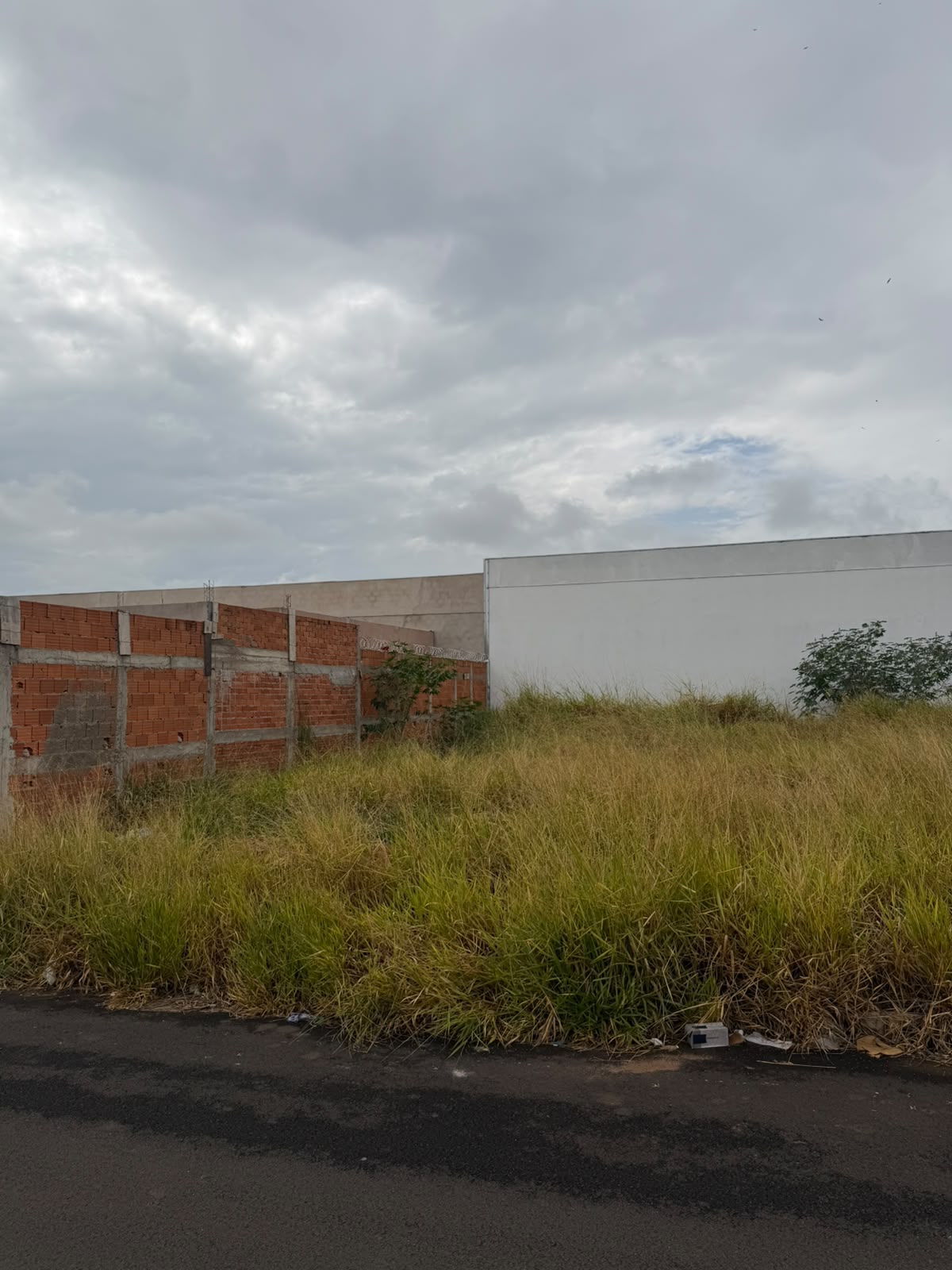 Terreno no bairro Jardim Simões à Venda