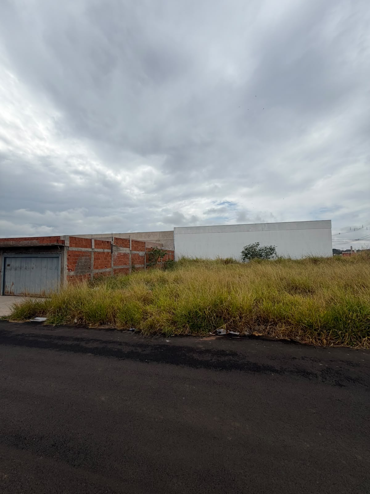 Terreno no bairro Jardim Simões à Venda