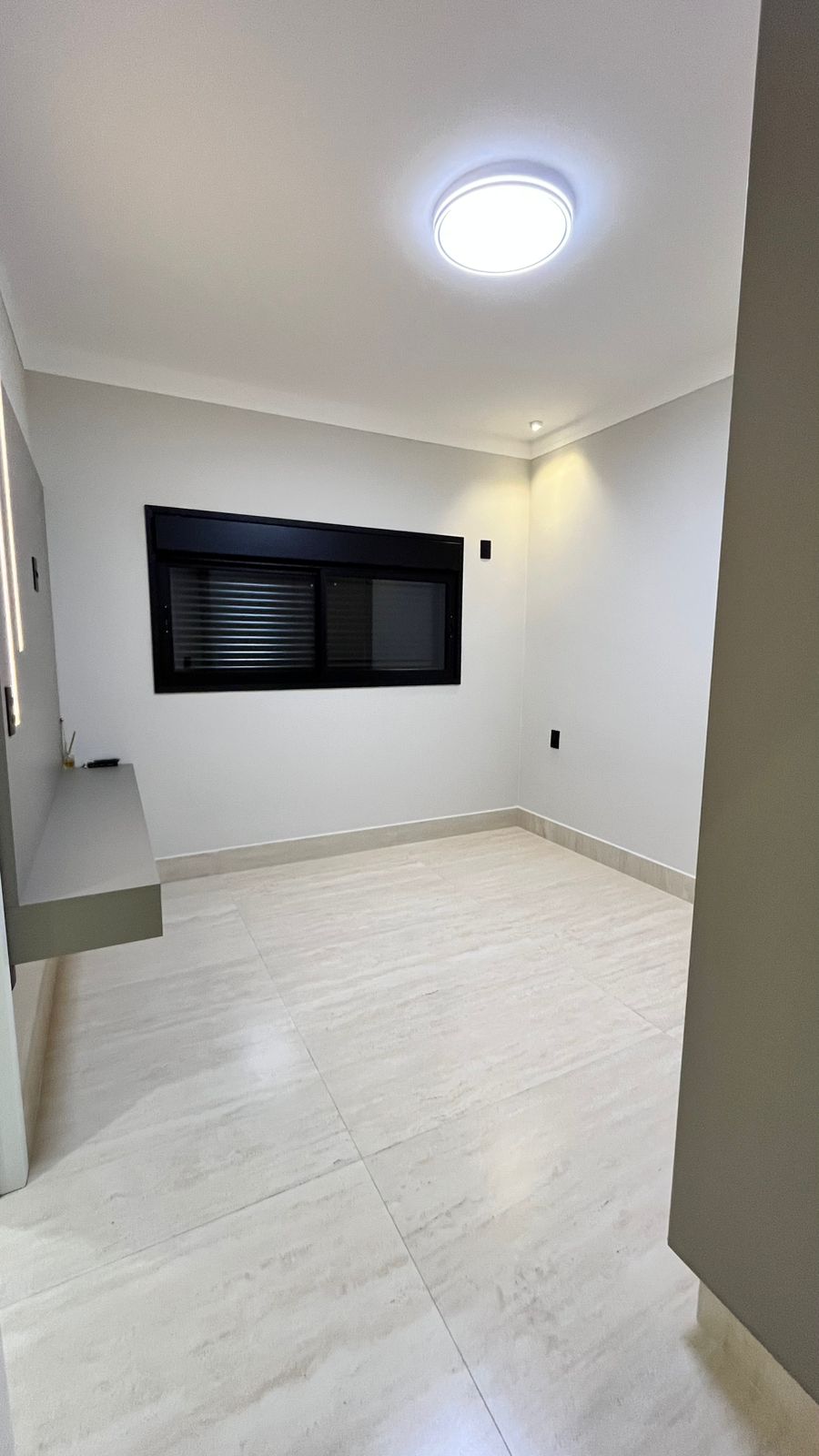 Casa no bairro Jardim Veneza à Venda