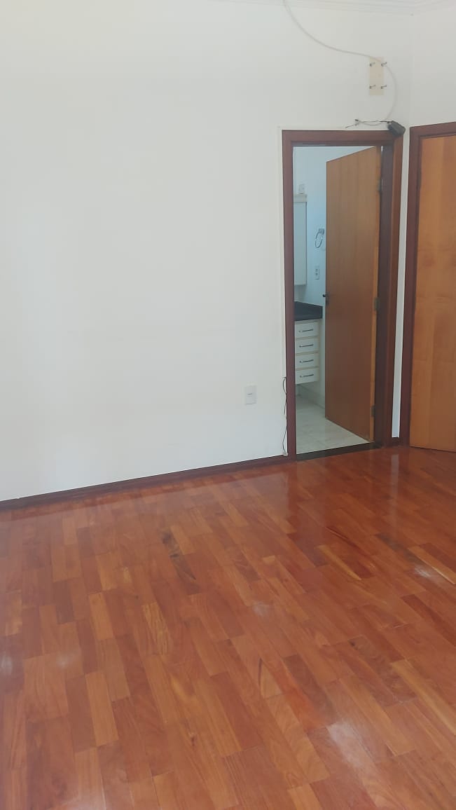 Casa no bairro Jardim São Francisco à Venda