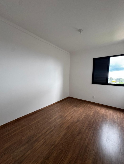Apartamento no bairro Chácara Santo Antônio à Venda