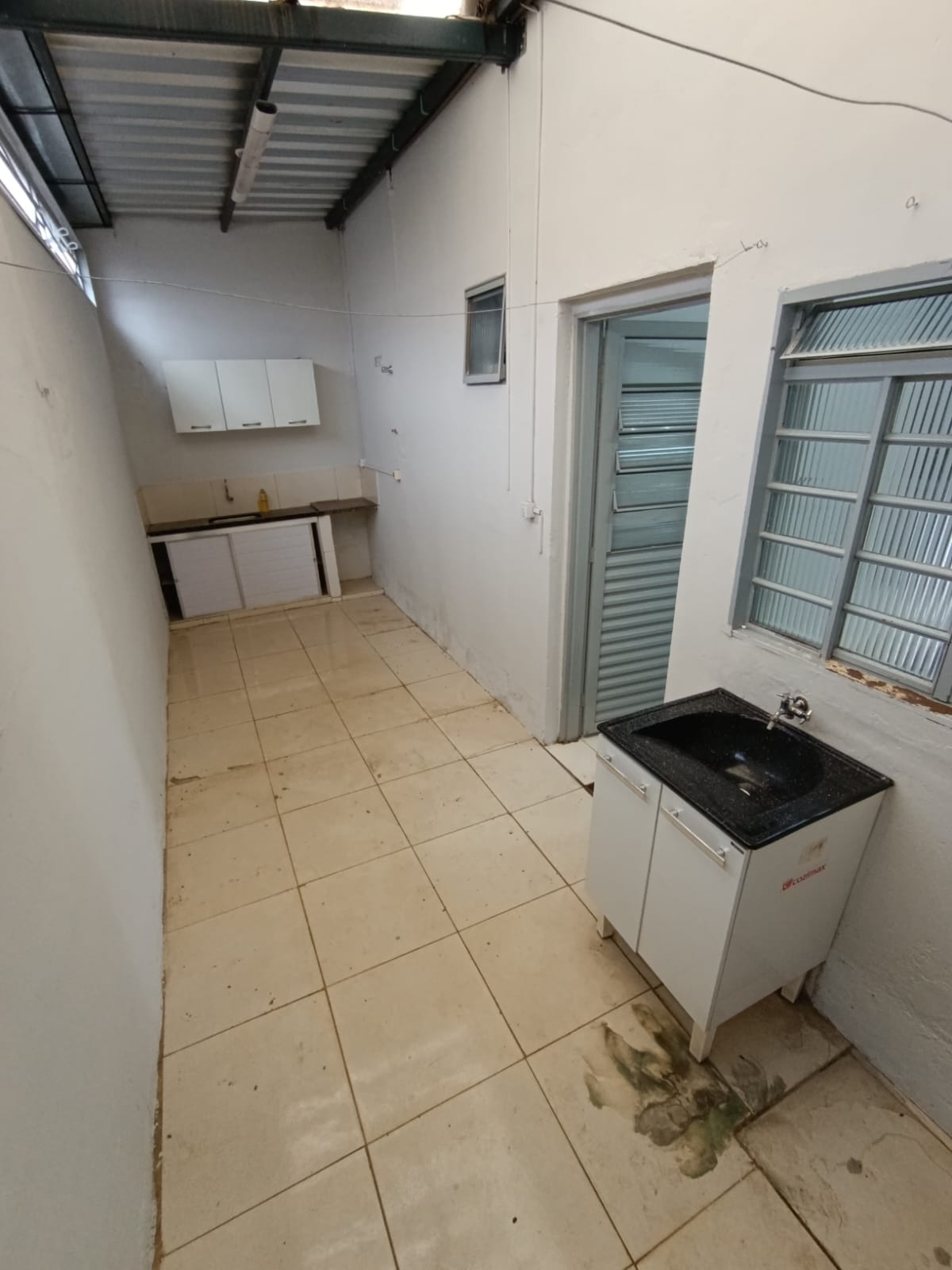 Comercial no bairro Vila Santo Antônio à Venda