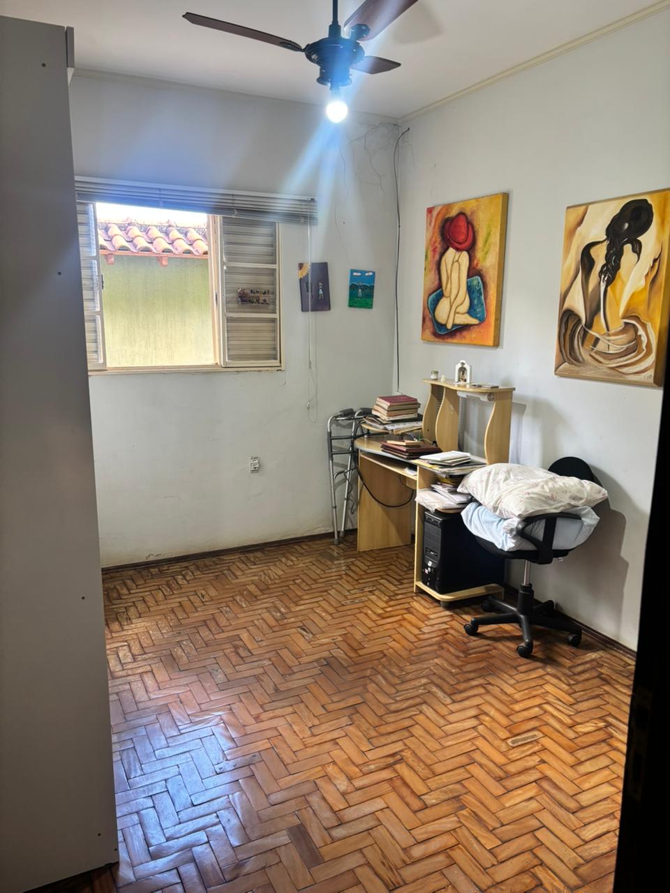 Casa no Centro à Venda