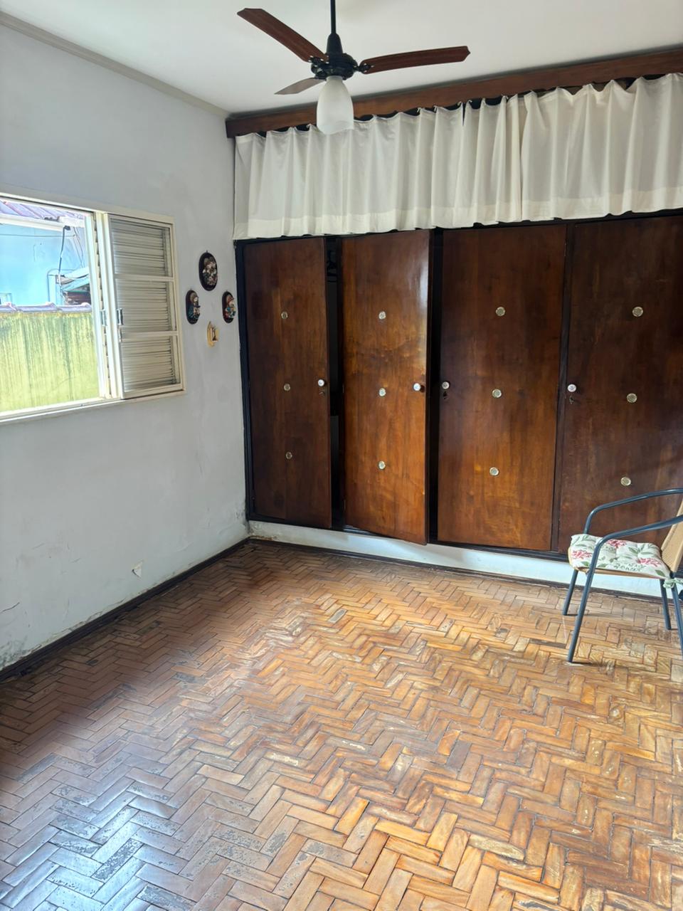 Casa no Centro à Venda
