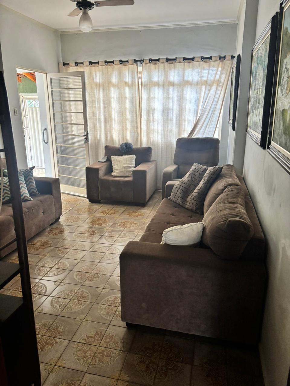 Casa no Centro à Venda