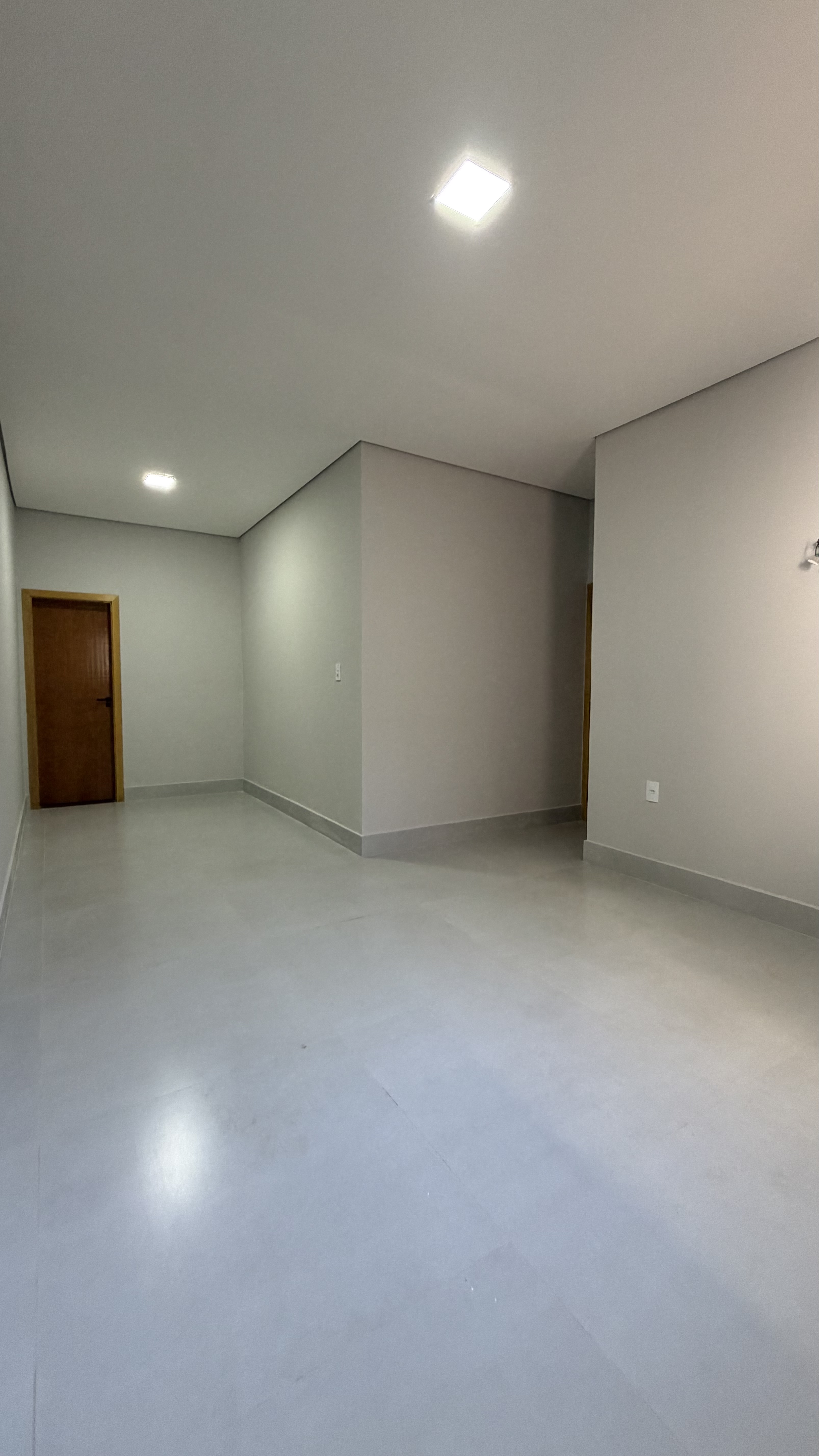 Casa no bairro Parque dos Coqueiros à Venda
