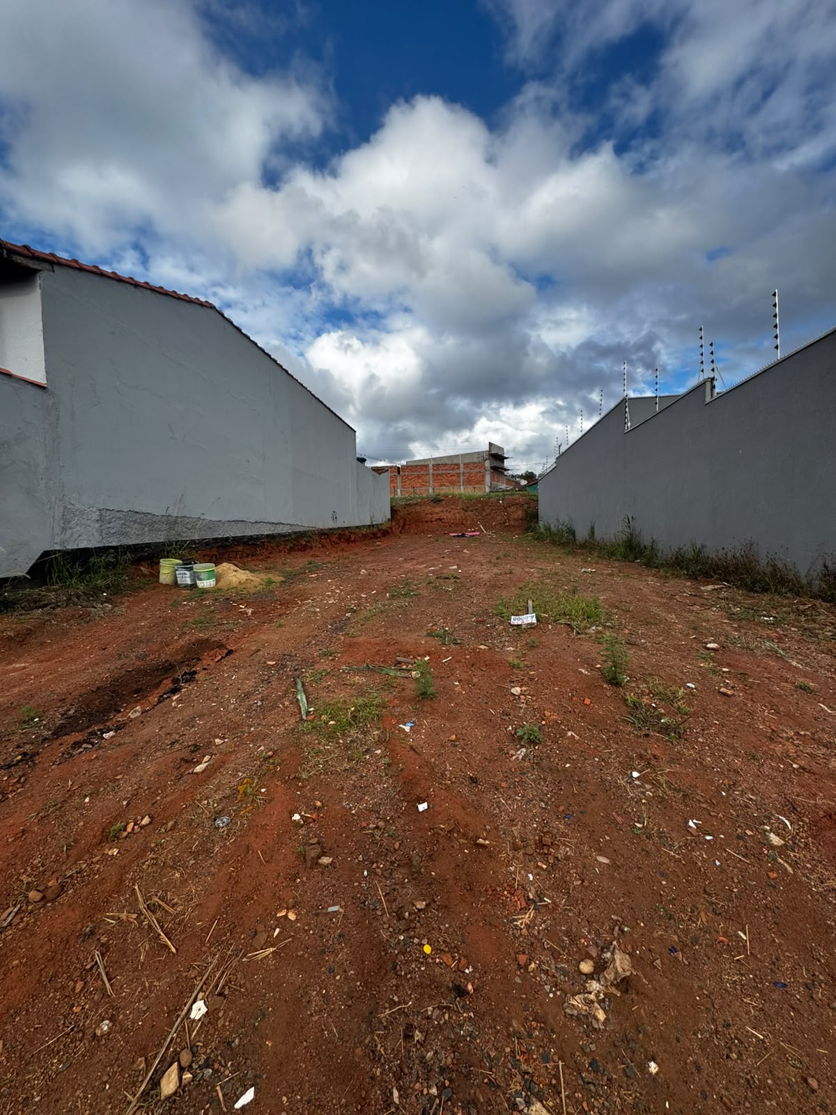 Terreno no bairro Parque Santa Hilda à Venda