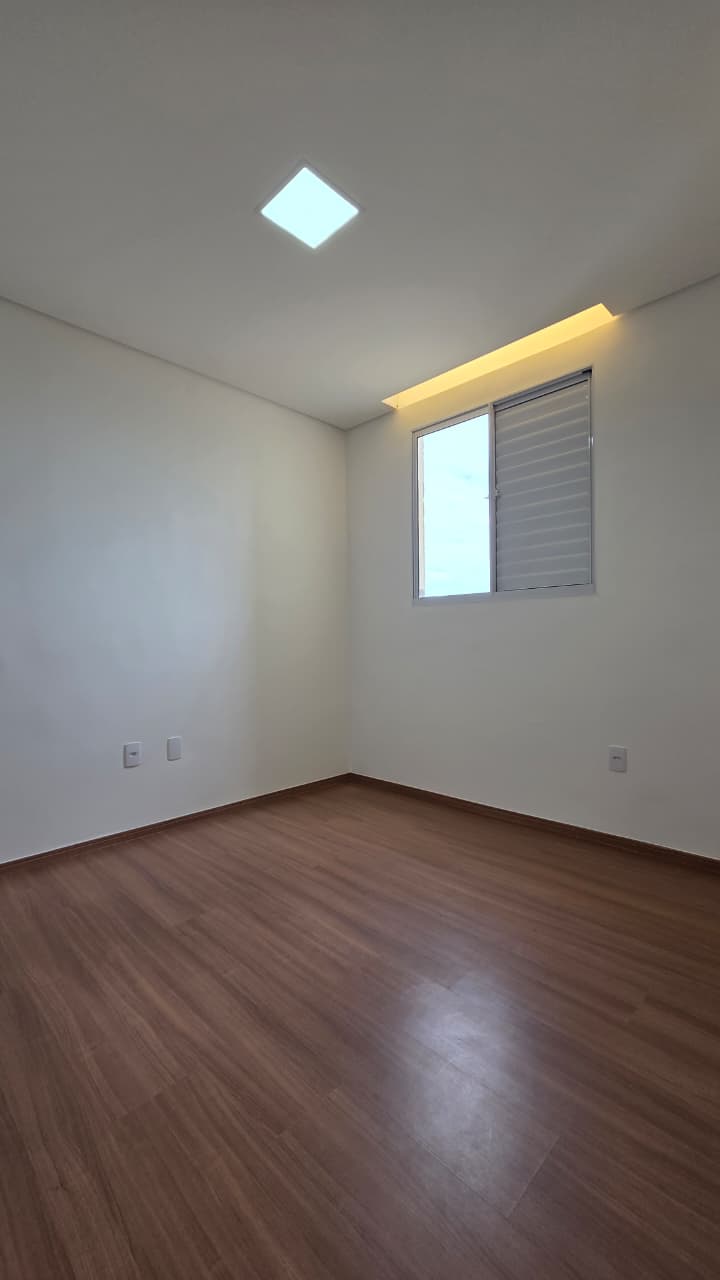 Apartamento no bairro Jardim Noêmia à Venda
