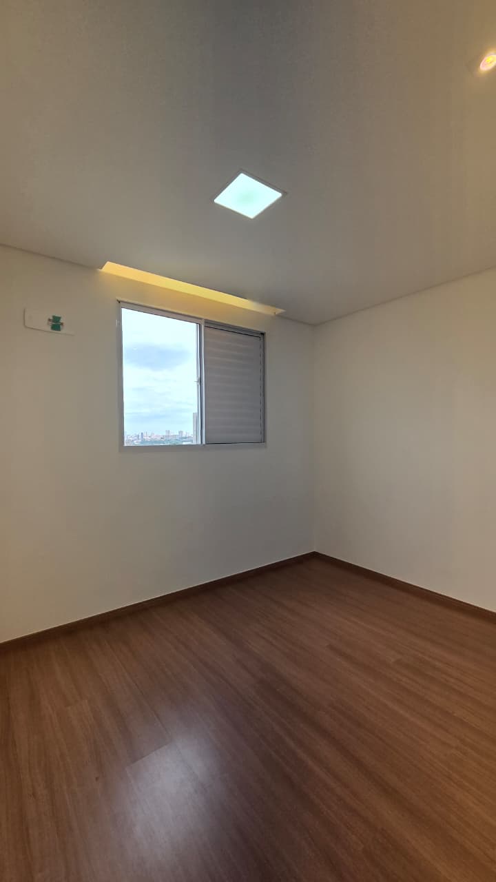 Apartamento no bairro Jardim Noêmia à Venda