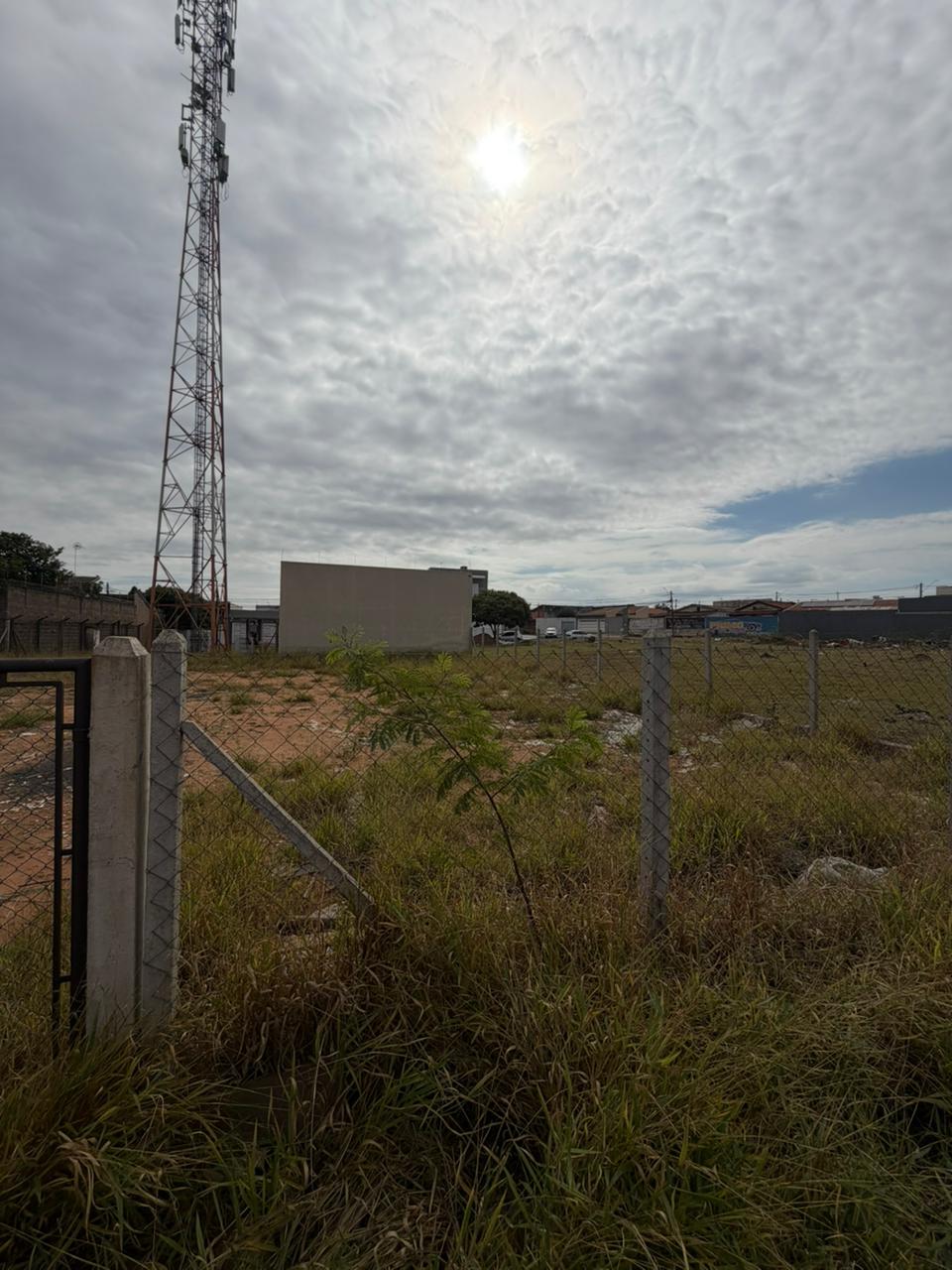 Terreno no bairro Jardim Piratininga à Venda