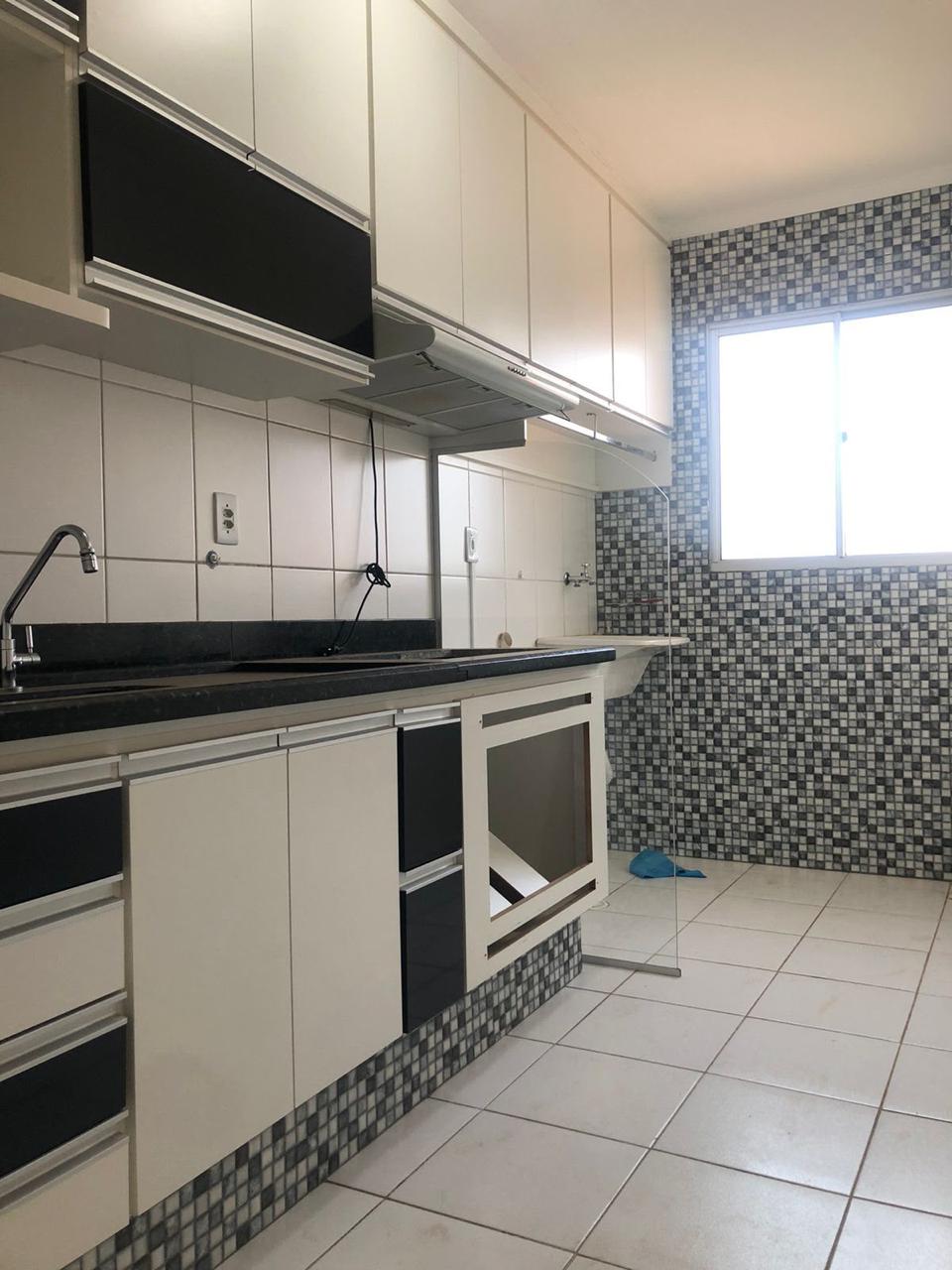Apartamento no bairro Residencial Ana Dorothéa à Venda