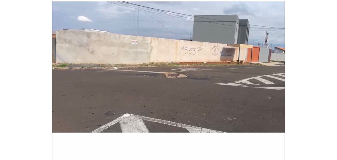 Terreno no bairro Jardim Aeroporto III à Venda
