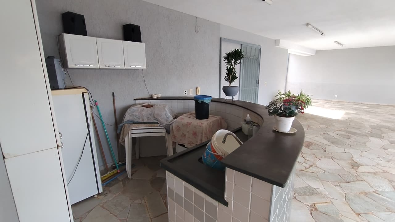 Casa no bairro Jardim Santana à Venda