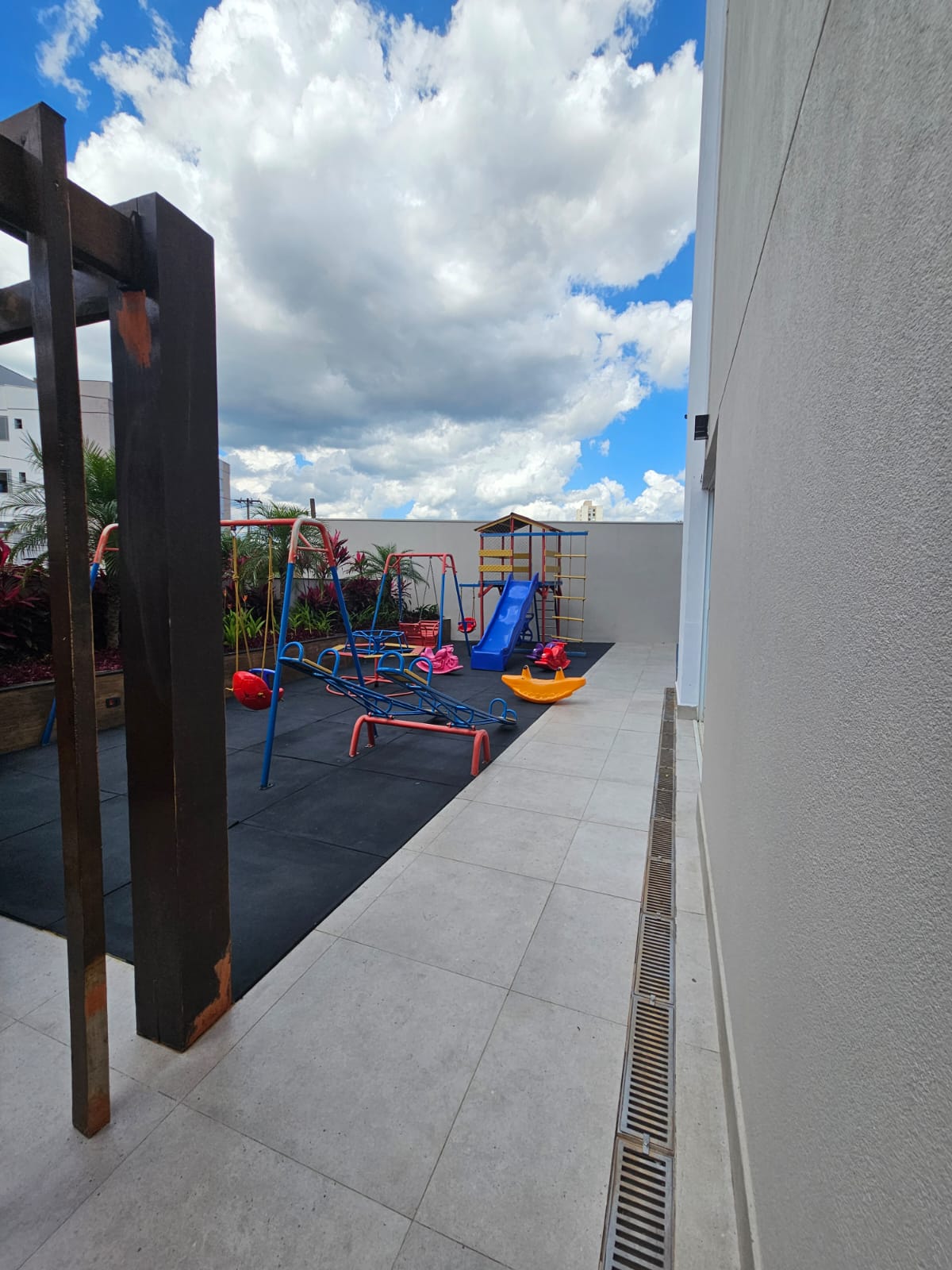 Apartamento no bairro Jardim Santana à Venda