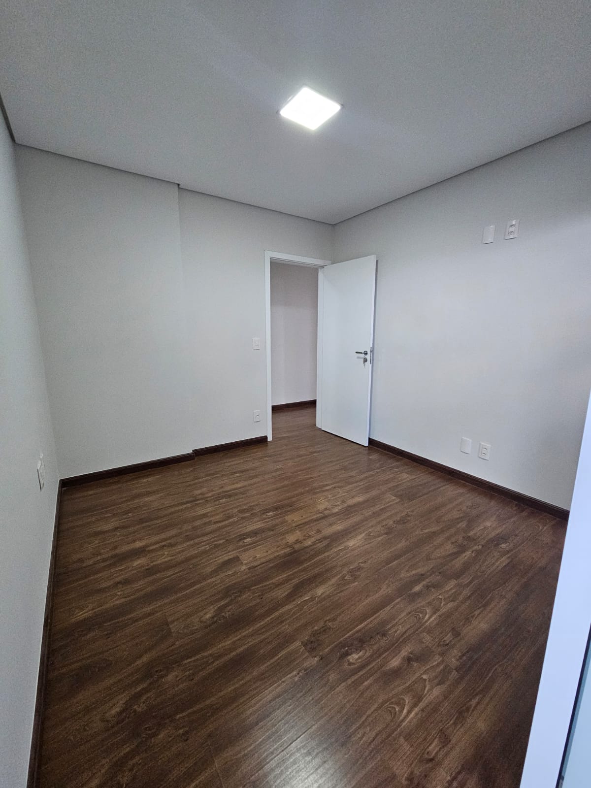 Apartamento no bairro Jardim Santana à Venda