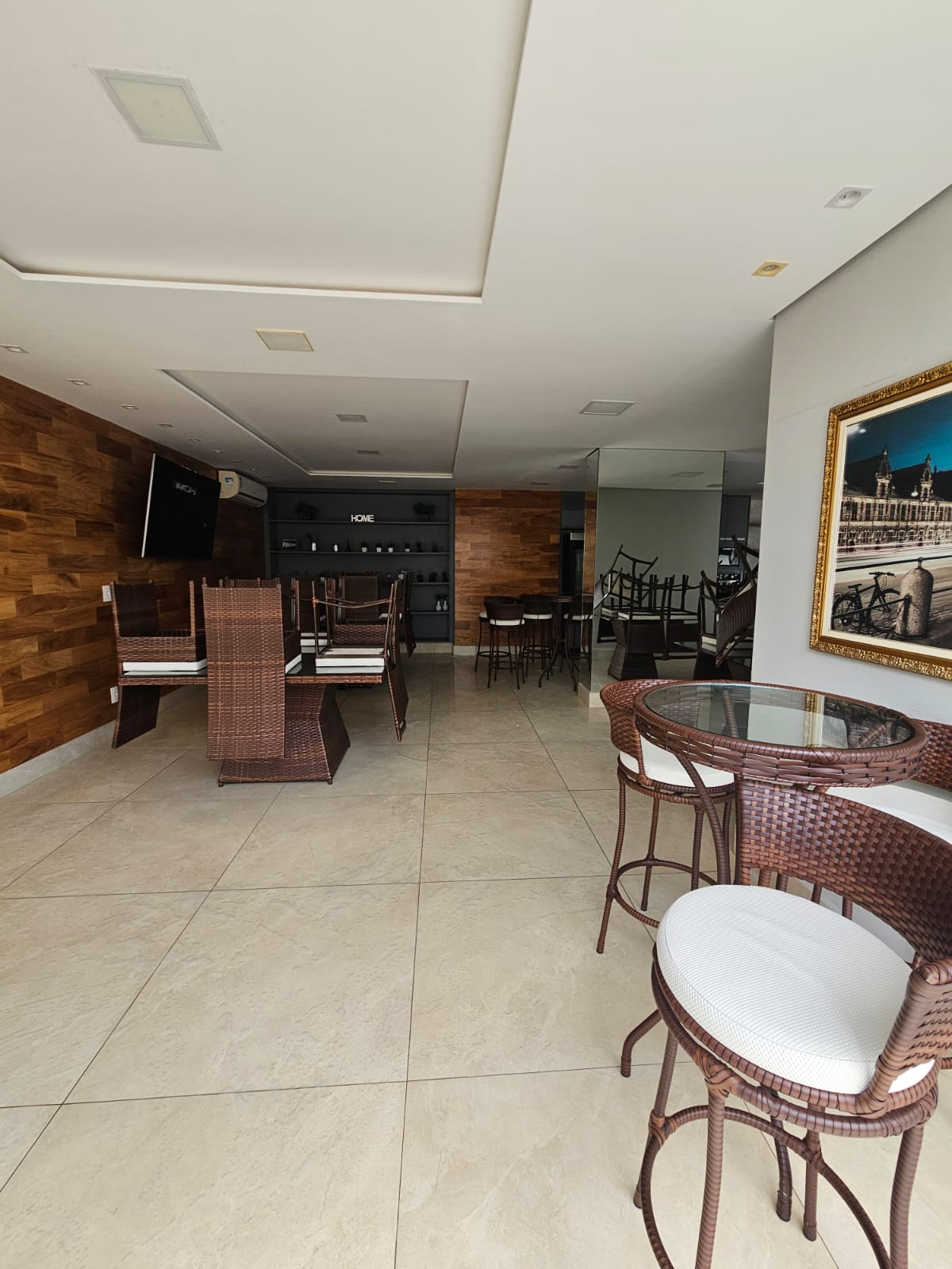 Apartamento no bairro Jardim Santana à Venda