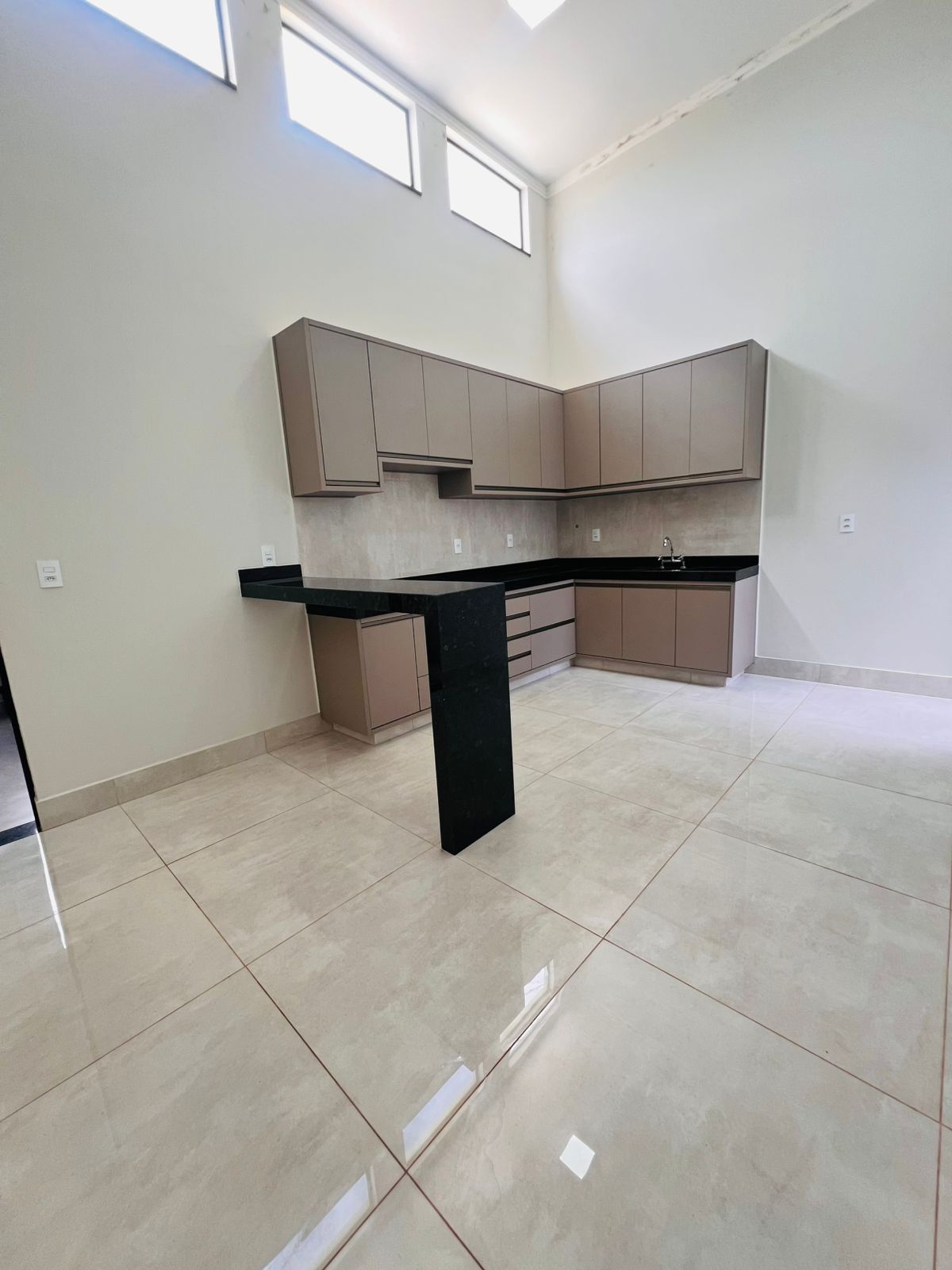 Casa no bairro Villagio Mundo Novo à Venda