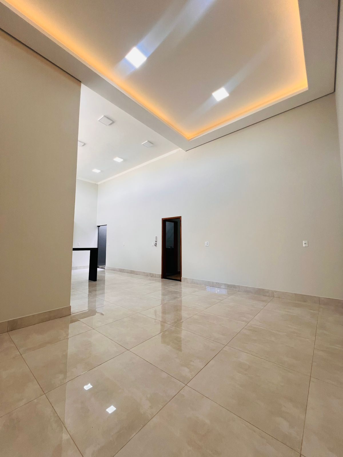 Casa no bairro Villagio Mundo Novo à Venda