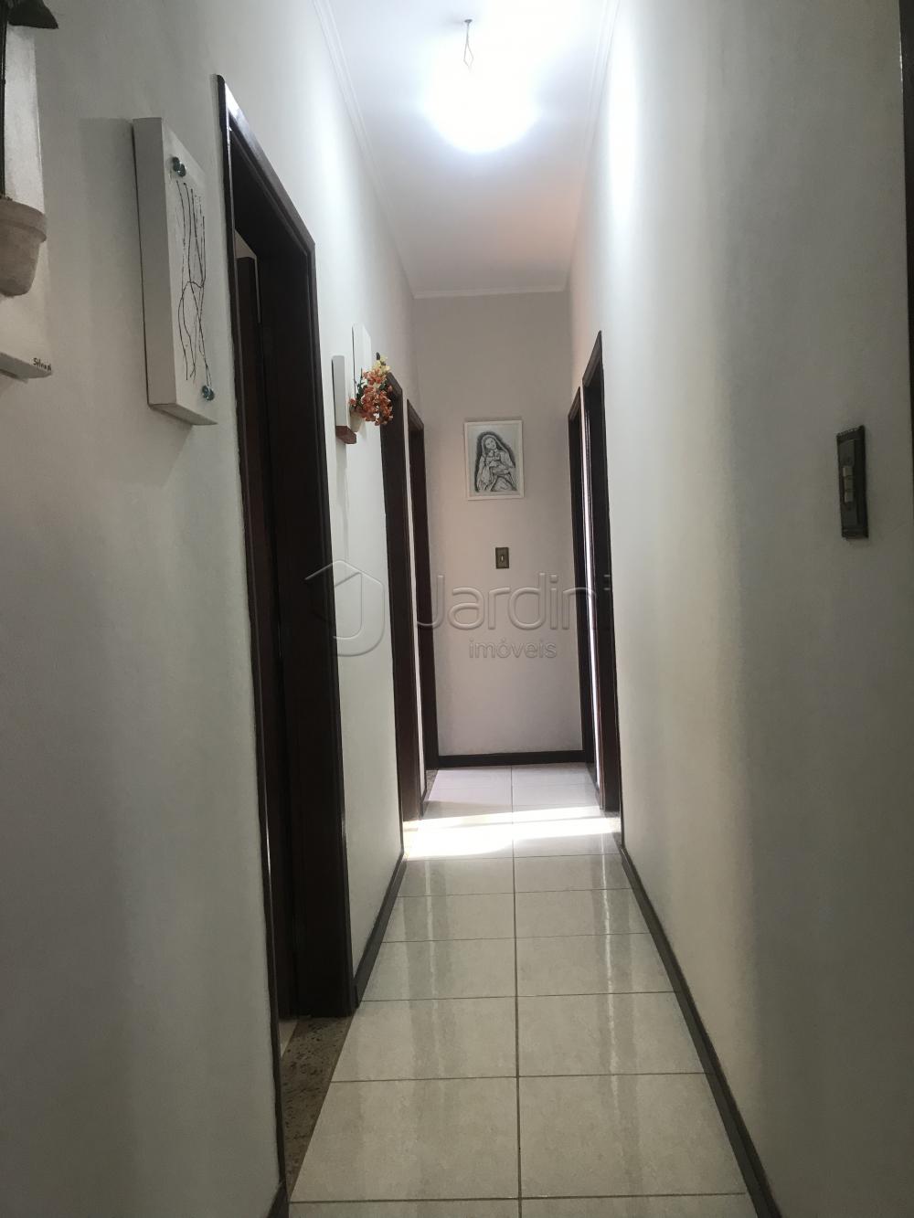 Casa a Venda no Jardim Aeroporto l