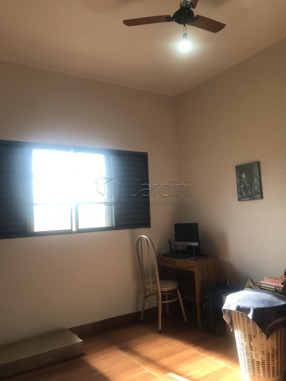 Casa a Venda no Jardim Aeroporto l