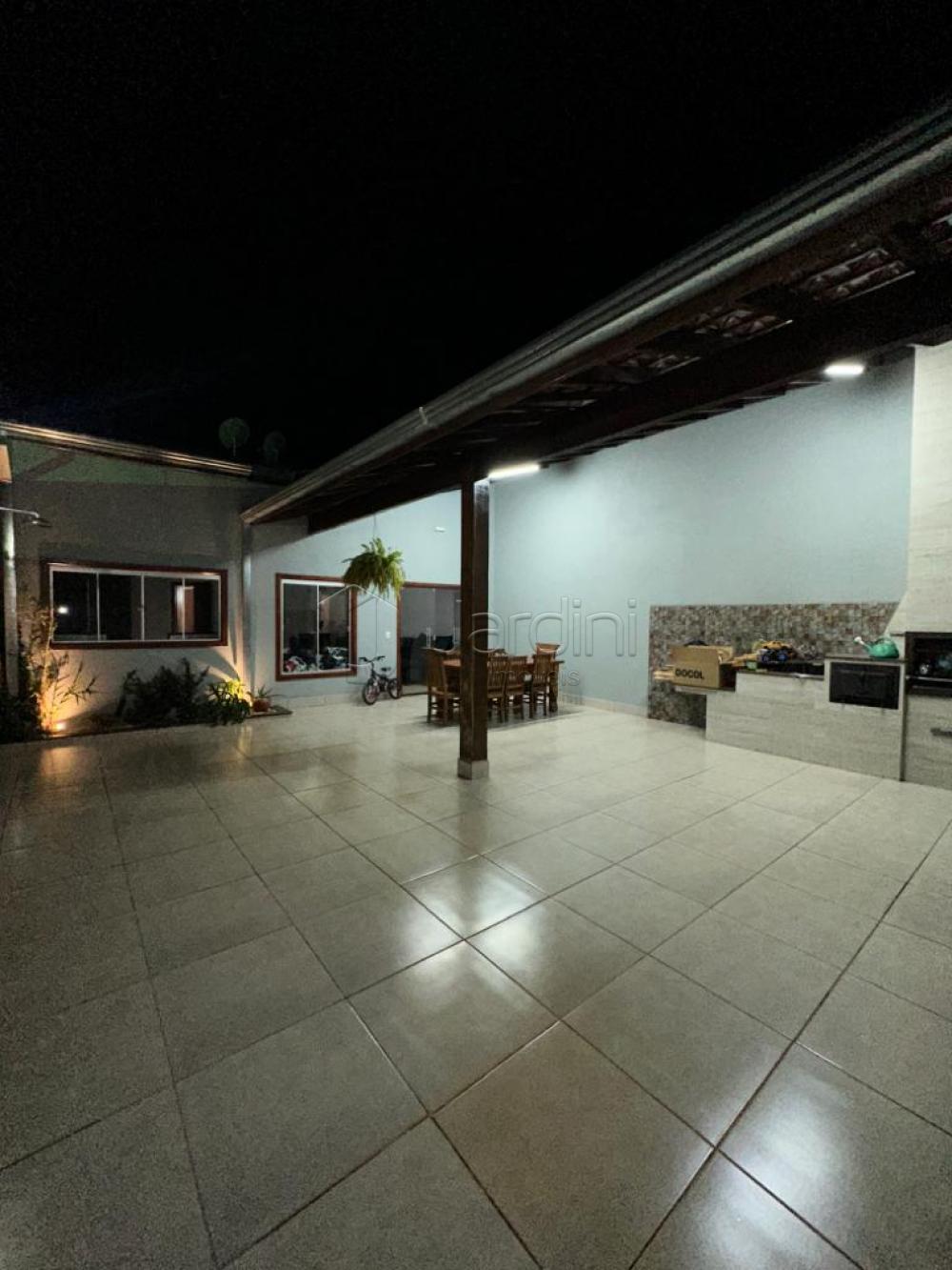 Casa no bairro Jardim Cambuí à Venda